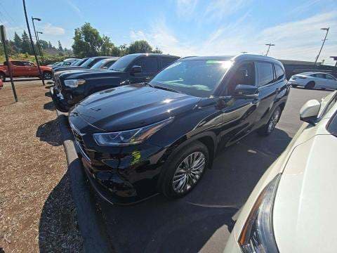 2024 TOYOTA HIGHLANDER Platinum