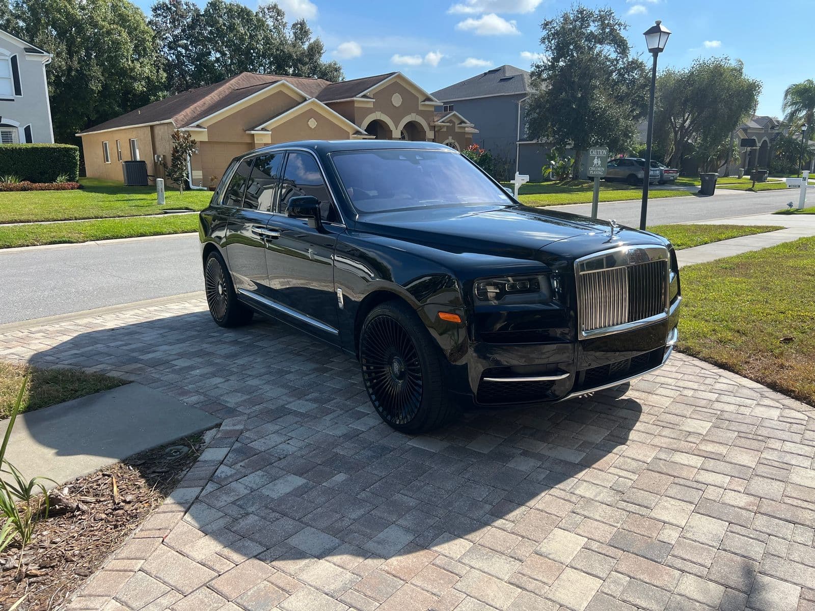 2022 ROLLS-ROYCE CULLINAN Base