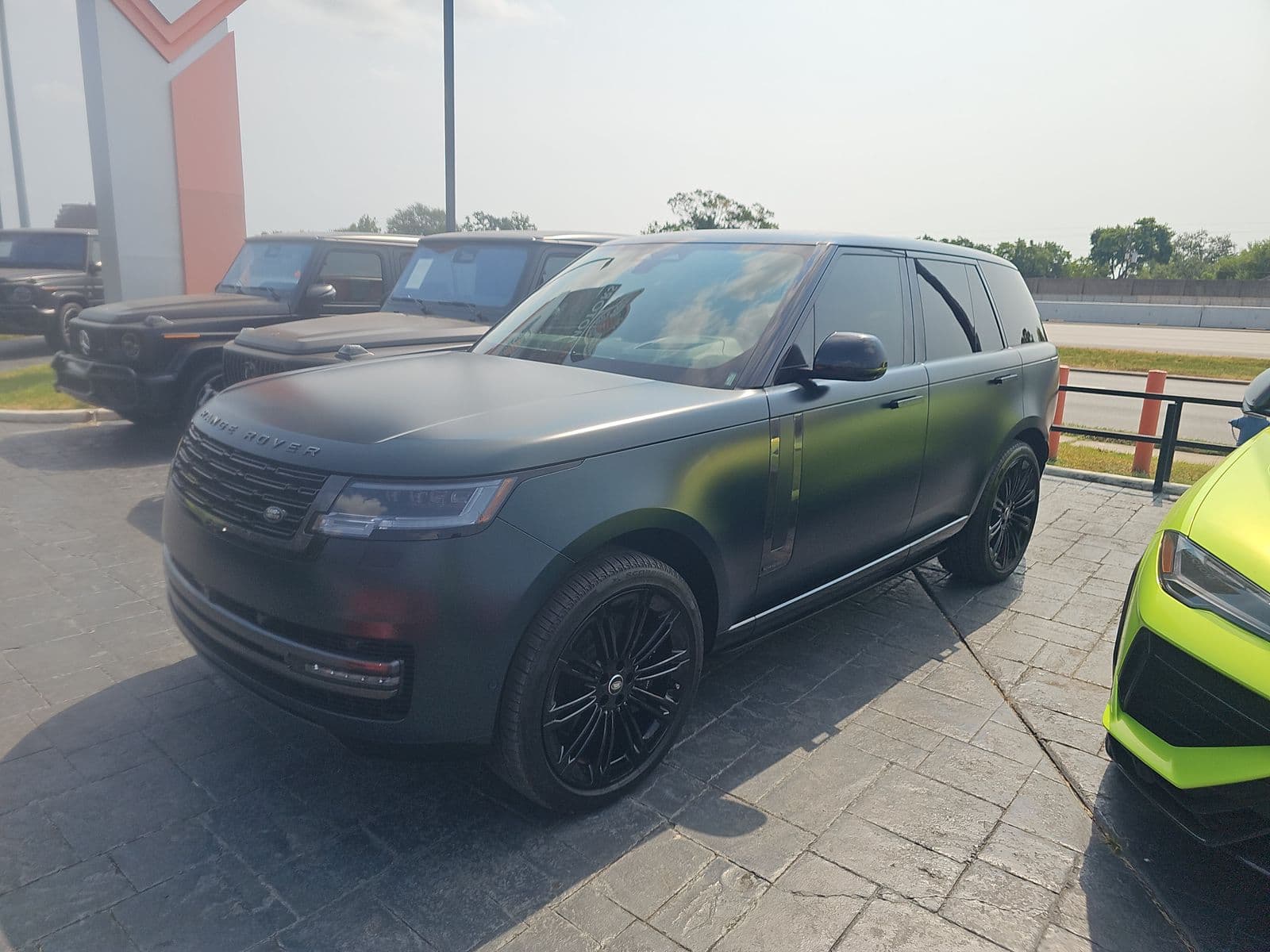 2025 LAND ROVER RANGE ROVER Autobiography