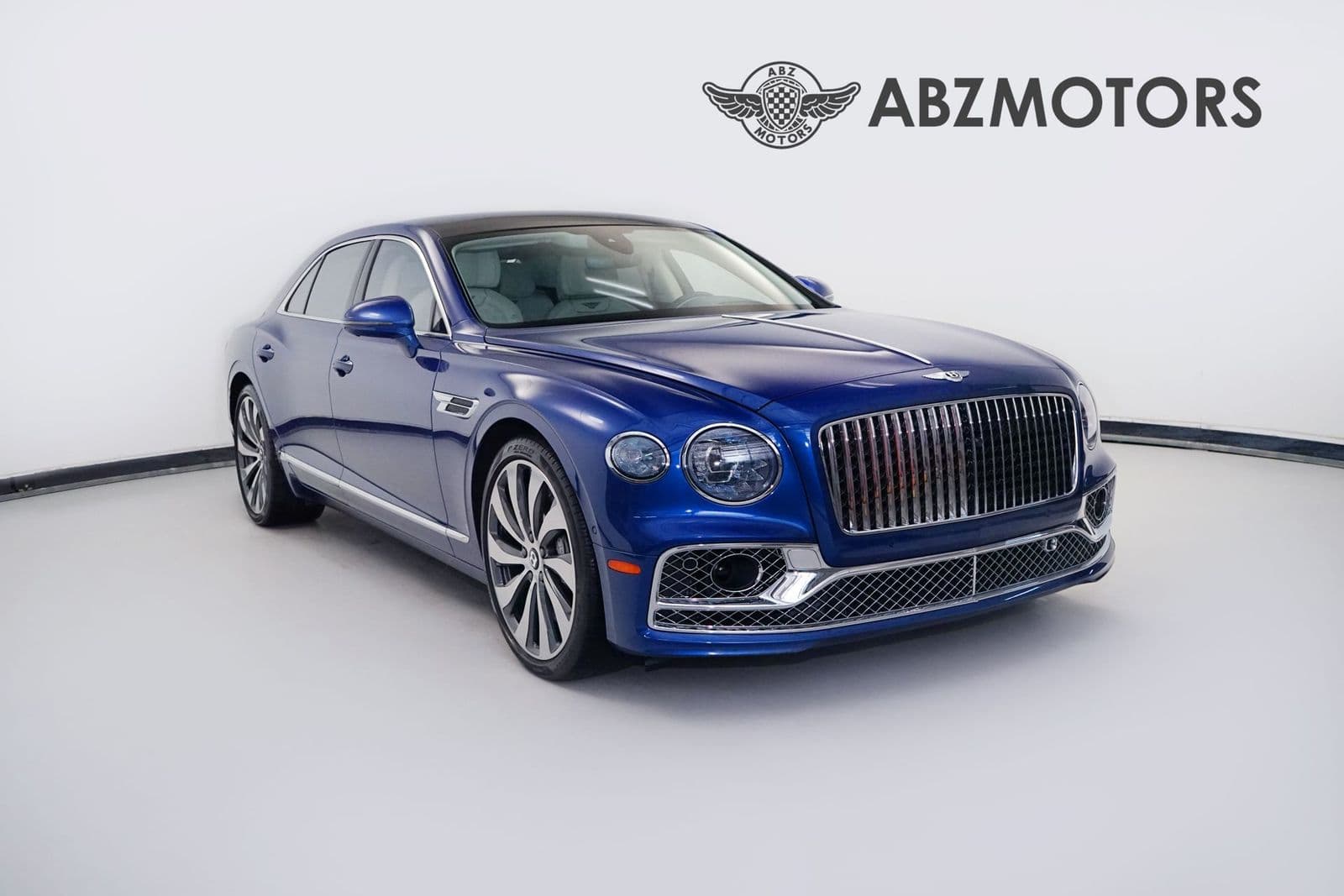 2022 BENTLEY FLYING SPUR V8