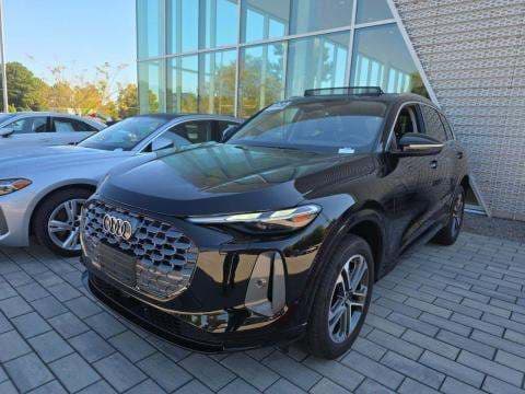2025 AUDI Q5 Premium