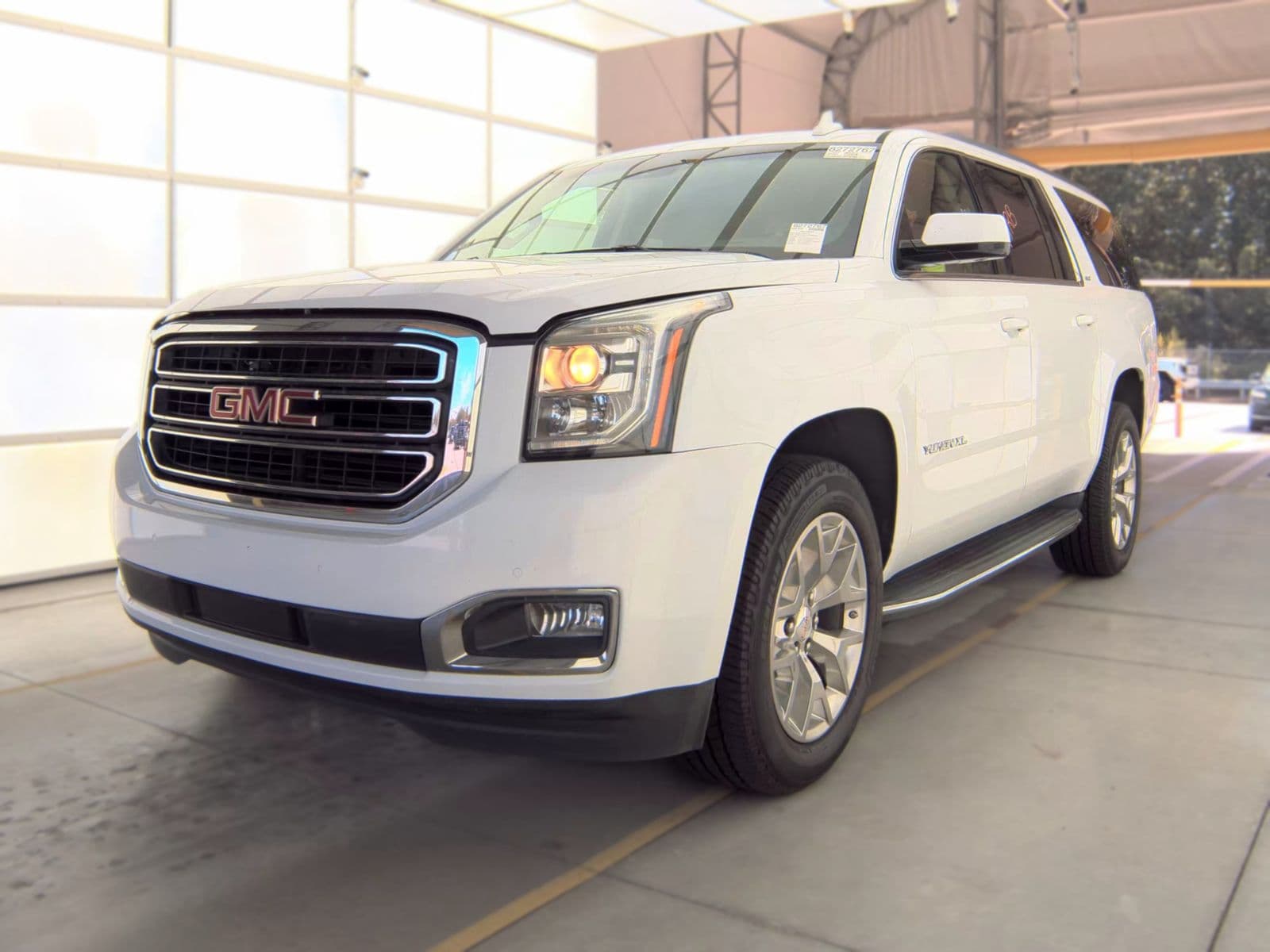 2018 GMC YUKON XL SLT 1