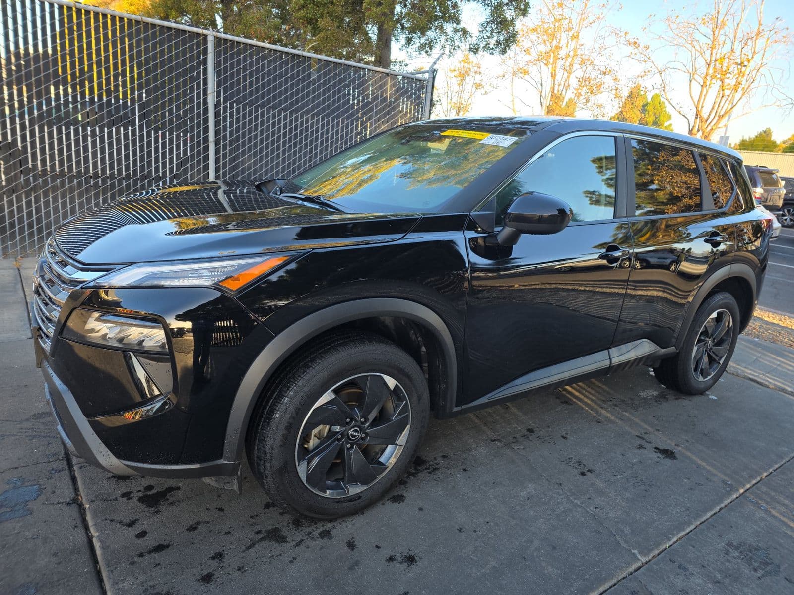 2025 NISSAN ROGUE SV