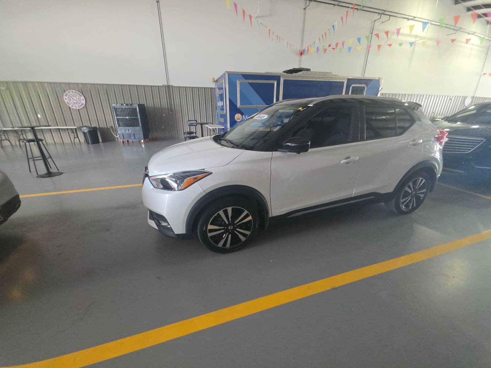 2019 NISSAN KICKS SR