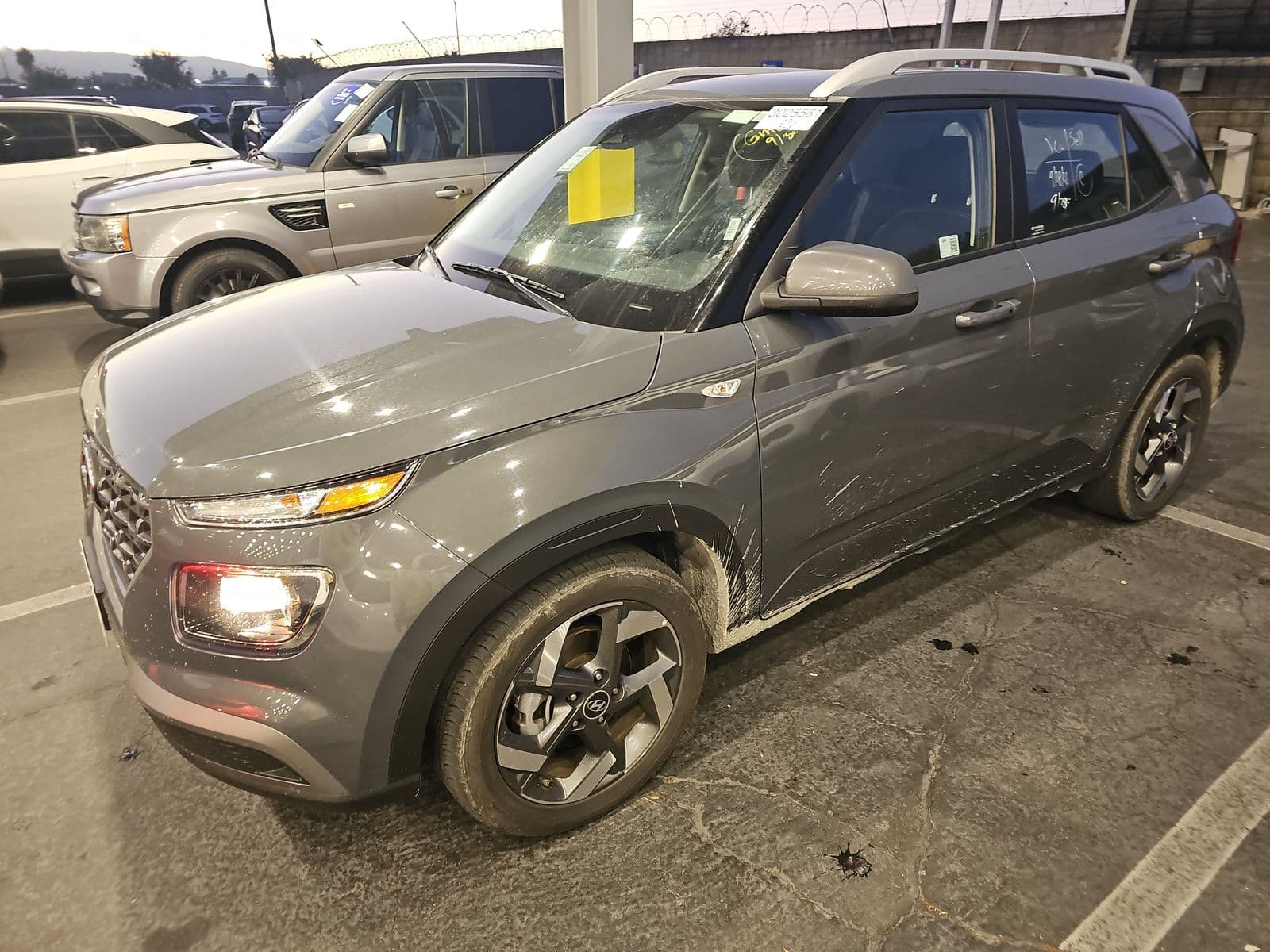 2025 HYUNDAI VENUE SEL