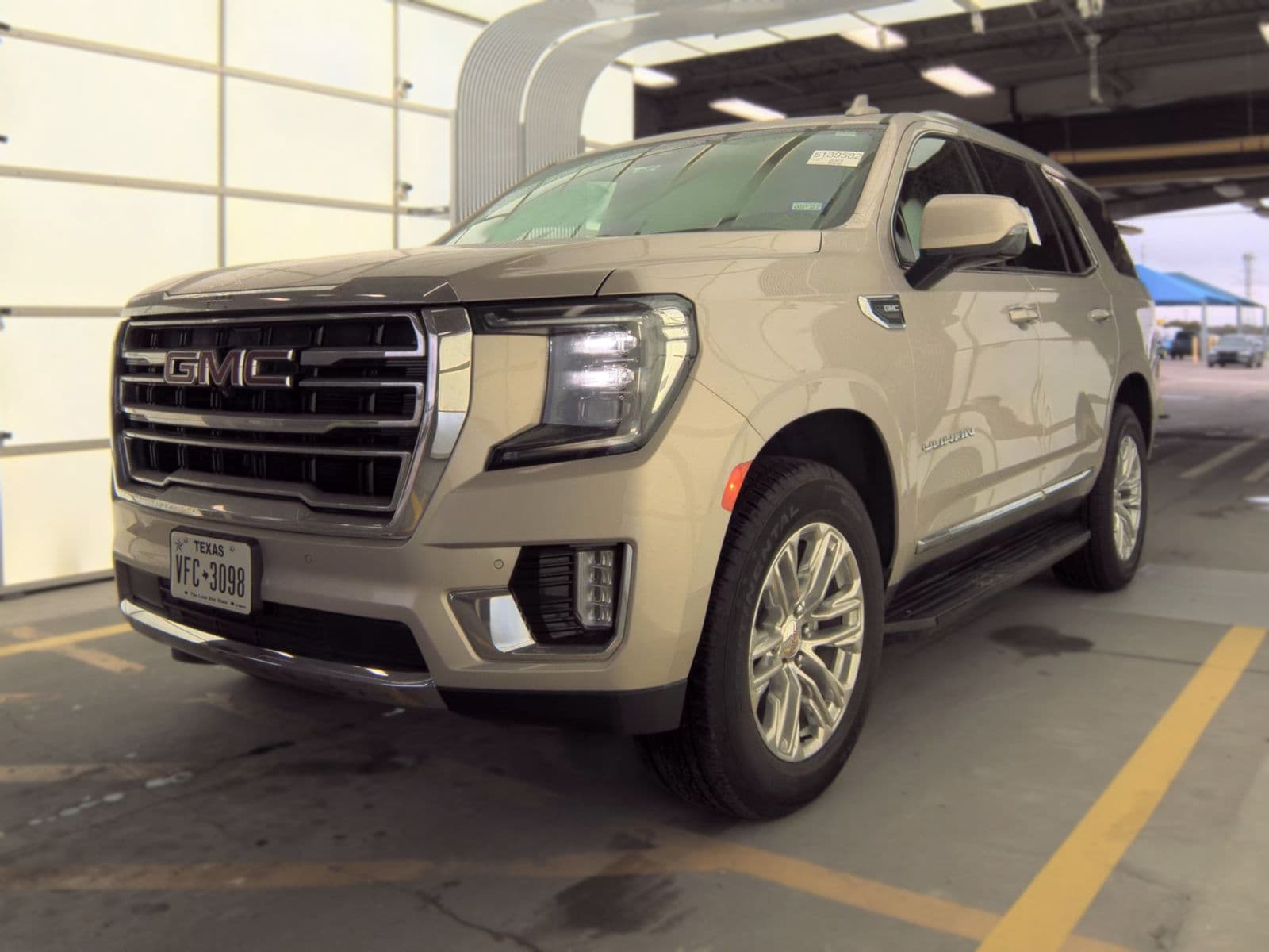 2024 GMC YUKON SLT