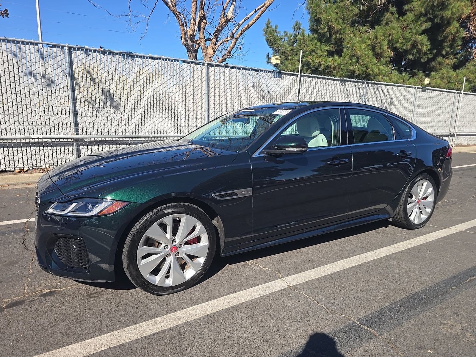 2022 JAGUAR XF R-DYNAMIC SE