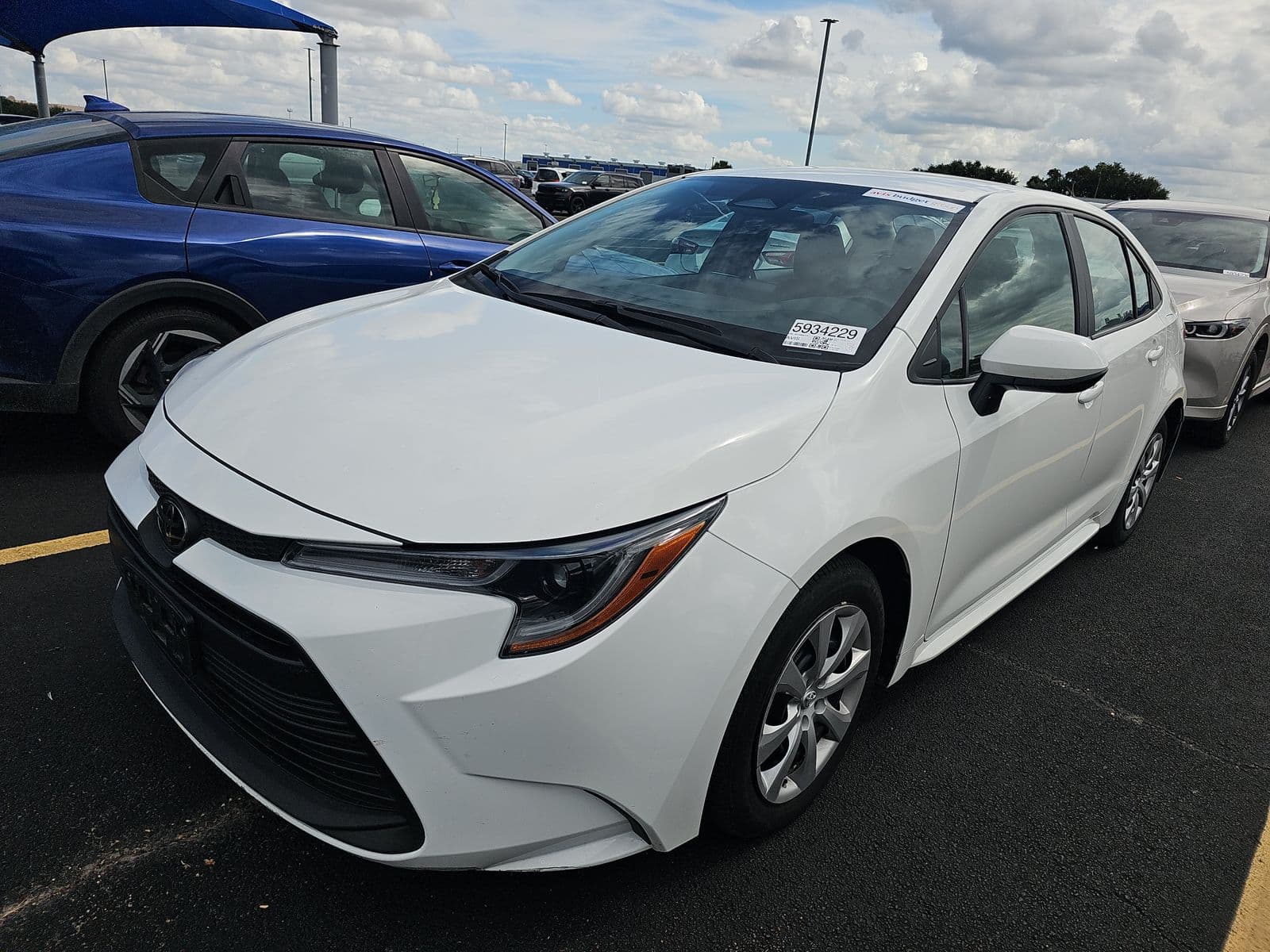 2025 TOYOTA COROLLA LE 1