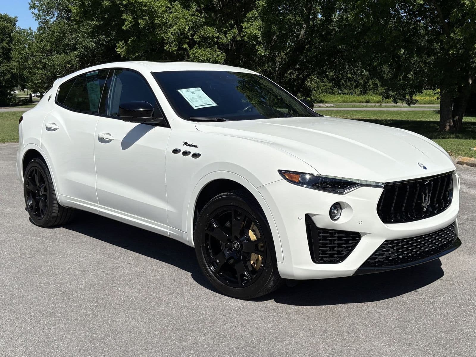 2022 MASERATI LEVANTE Modena