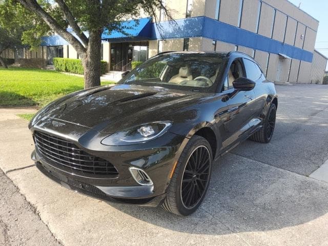 2023 ASTON MARTIN DBX V8