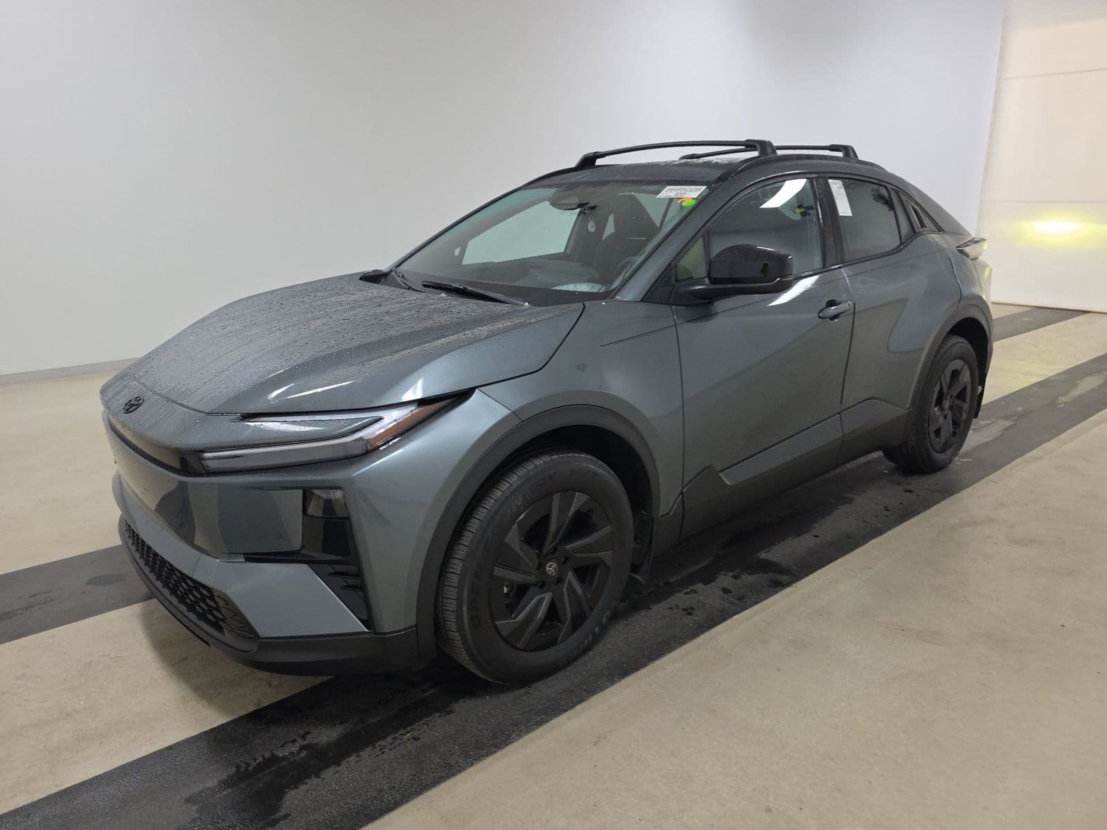 2026 TOYOTA C-HR SE