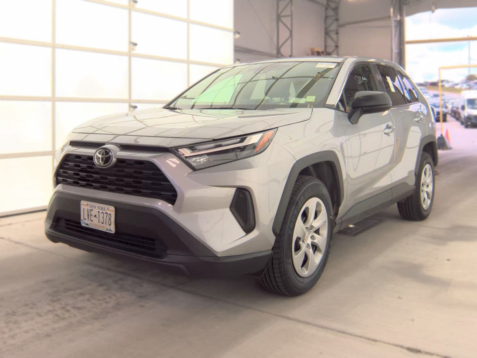 2025 TOYOTA RAV4 LE