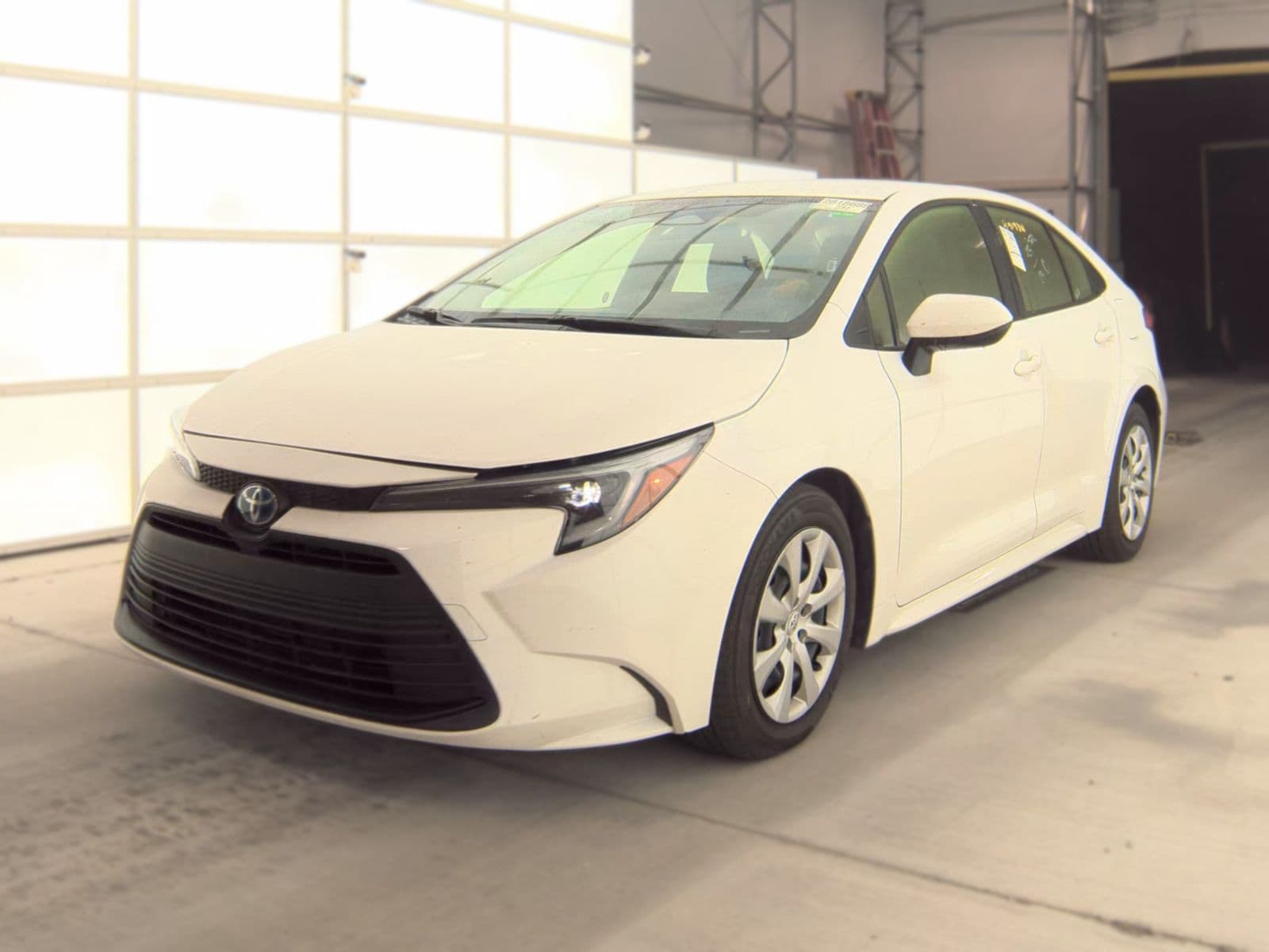 2025 TOYOTA COROLLA HYBRID LE