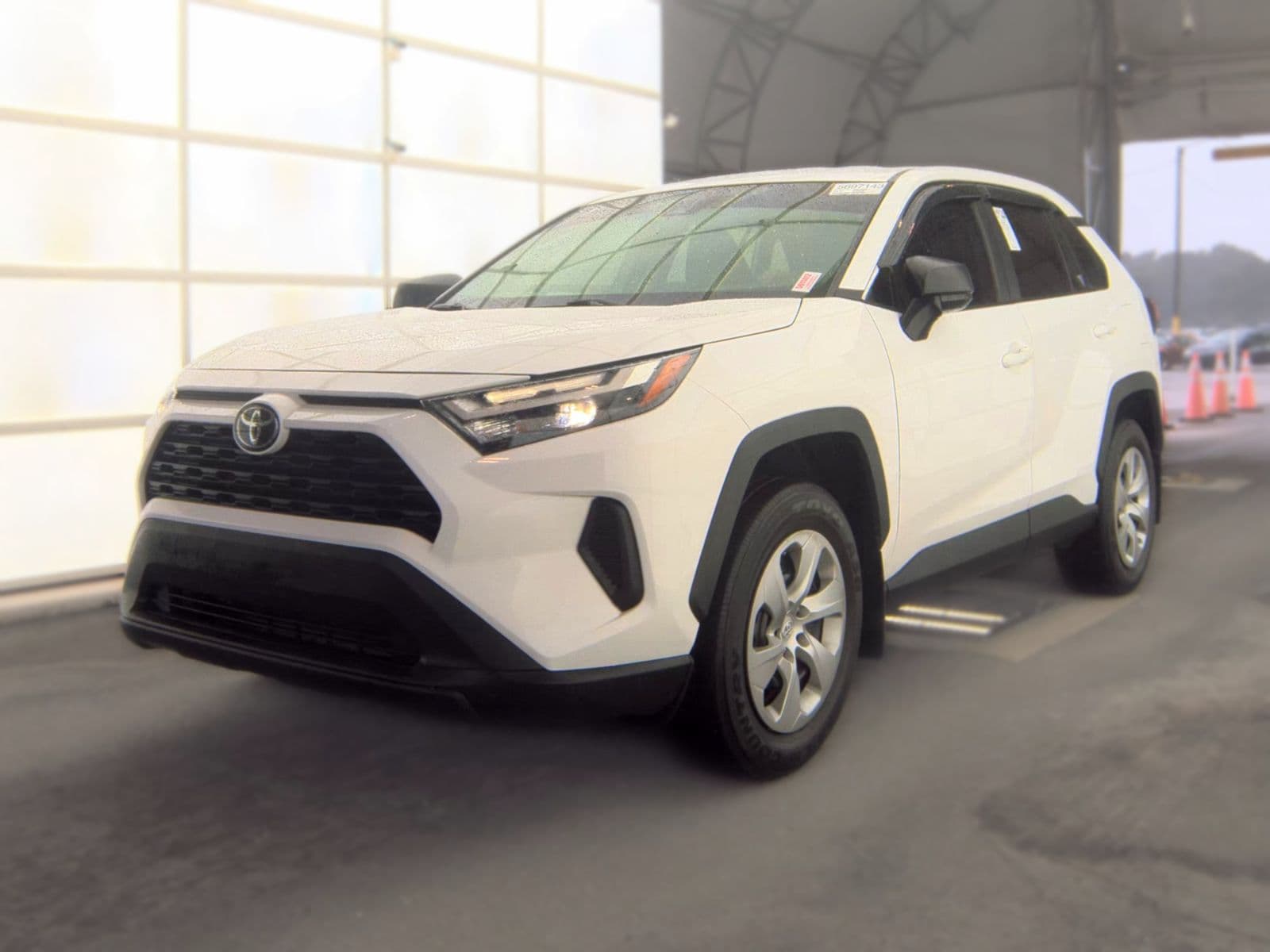 2023 TOYOTA RAV4 LE