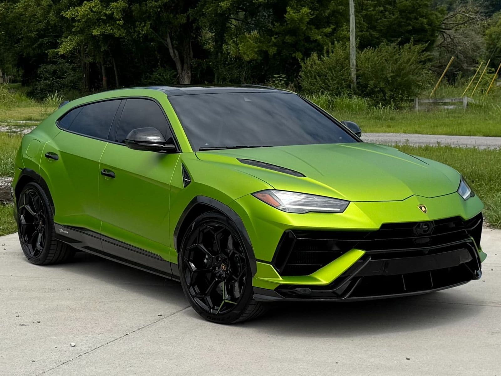 2023 LAMBORGHINI URUS Performante