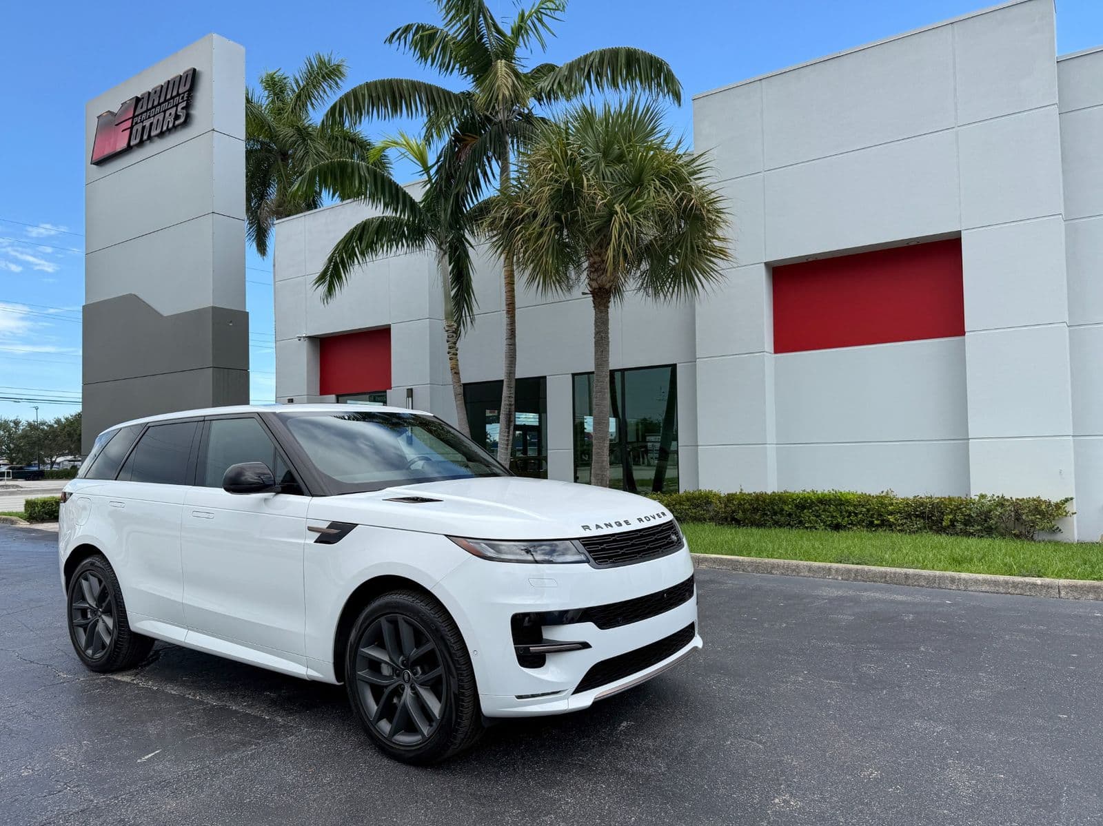 2025 LAND ROVER RANGE ROVER SPORT DYNAMIC SE