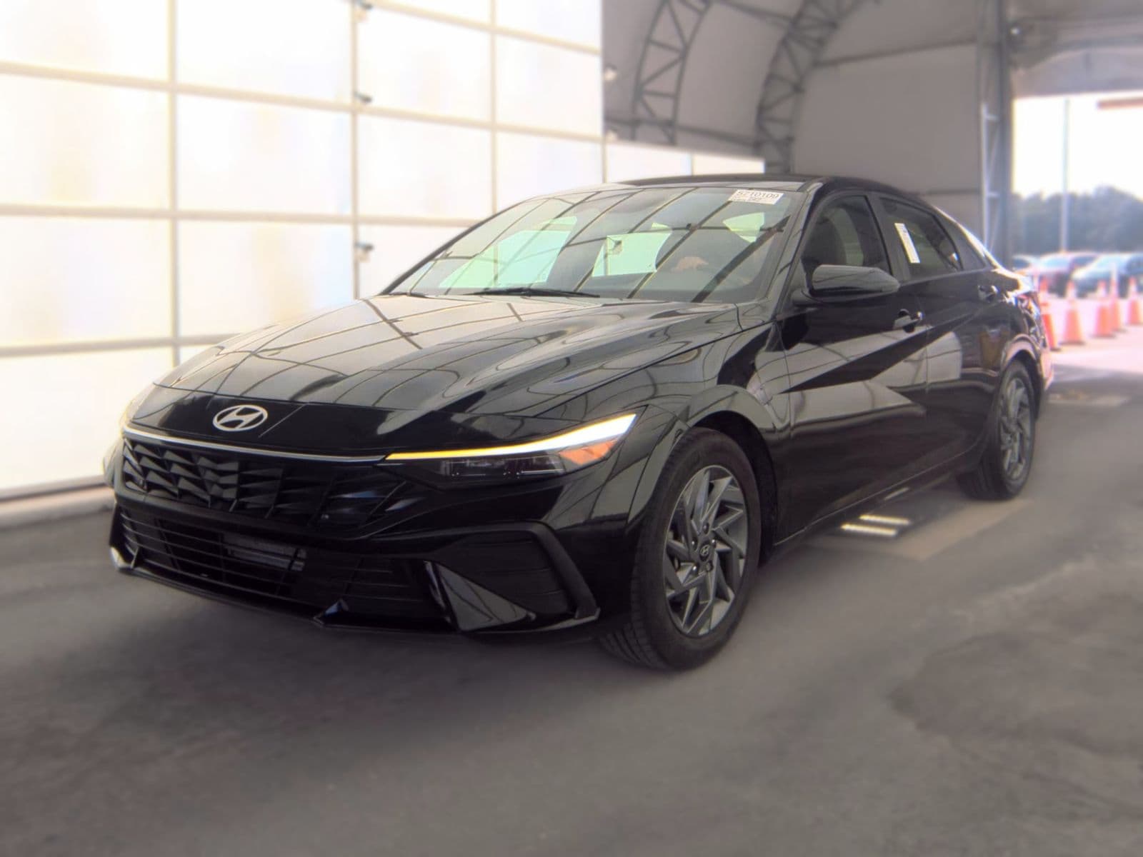 2024 HYUNDAI ELANTRA SEL 1