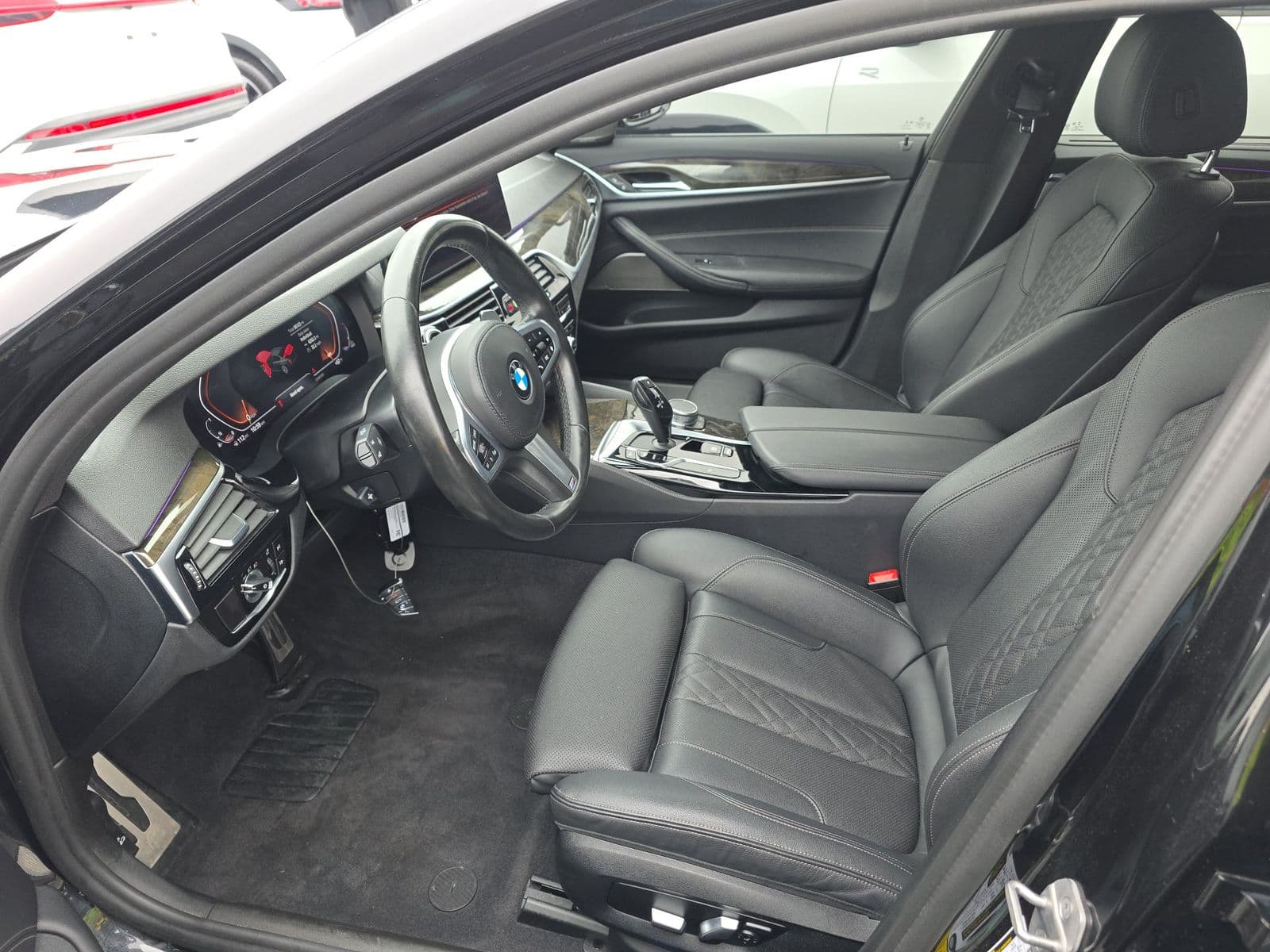 2022 BMW 5 SERIES 530i