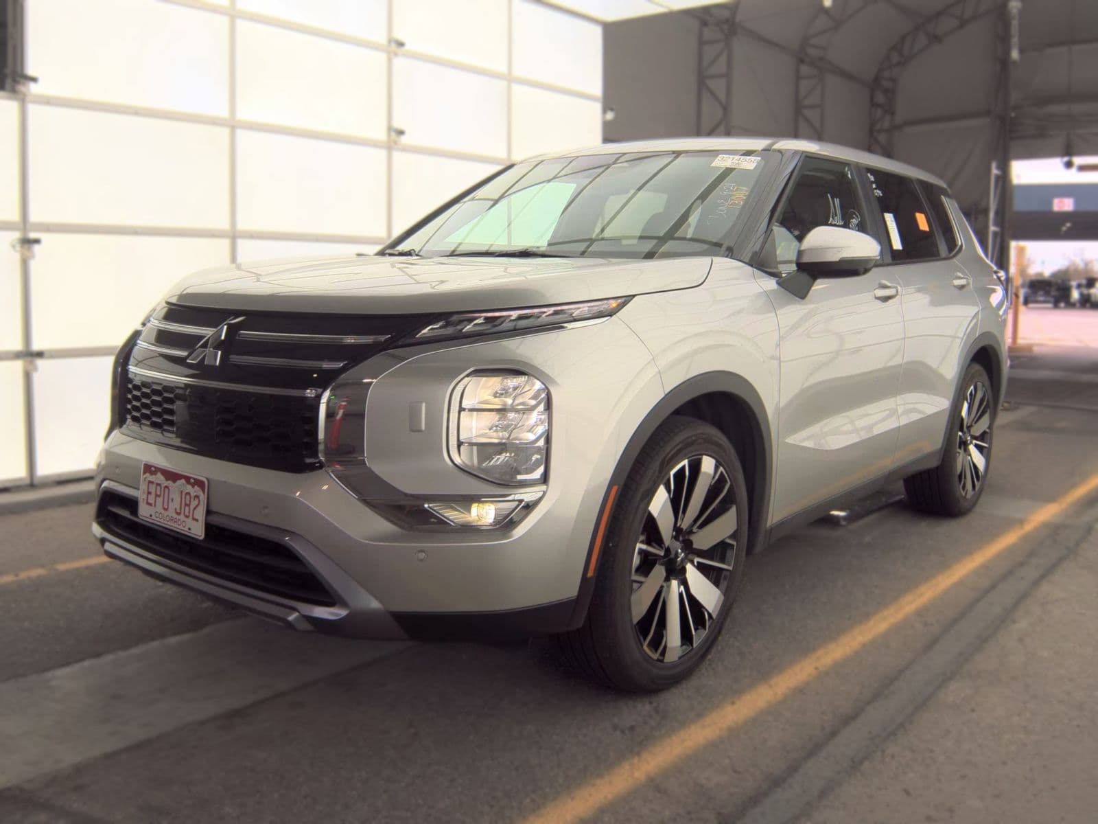 2025 MITSUBISHI OUTLANDER SE
