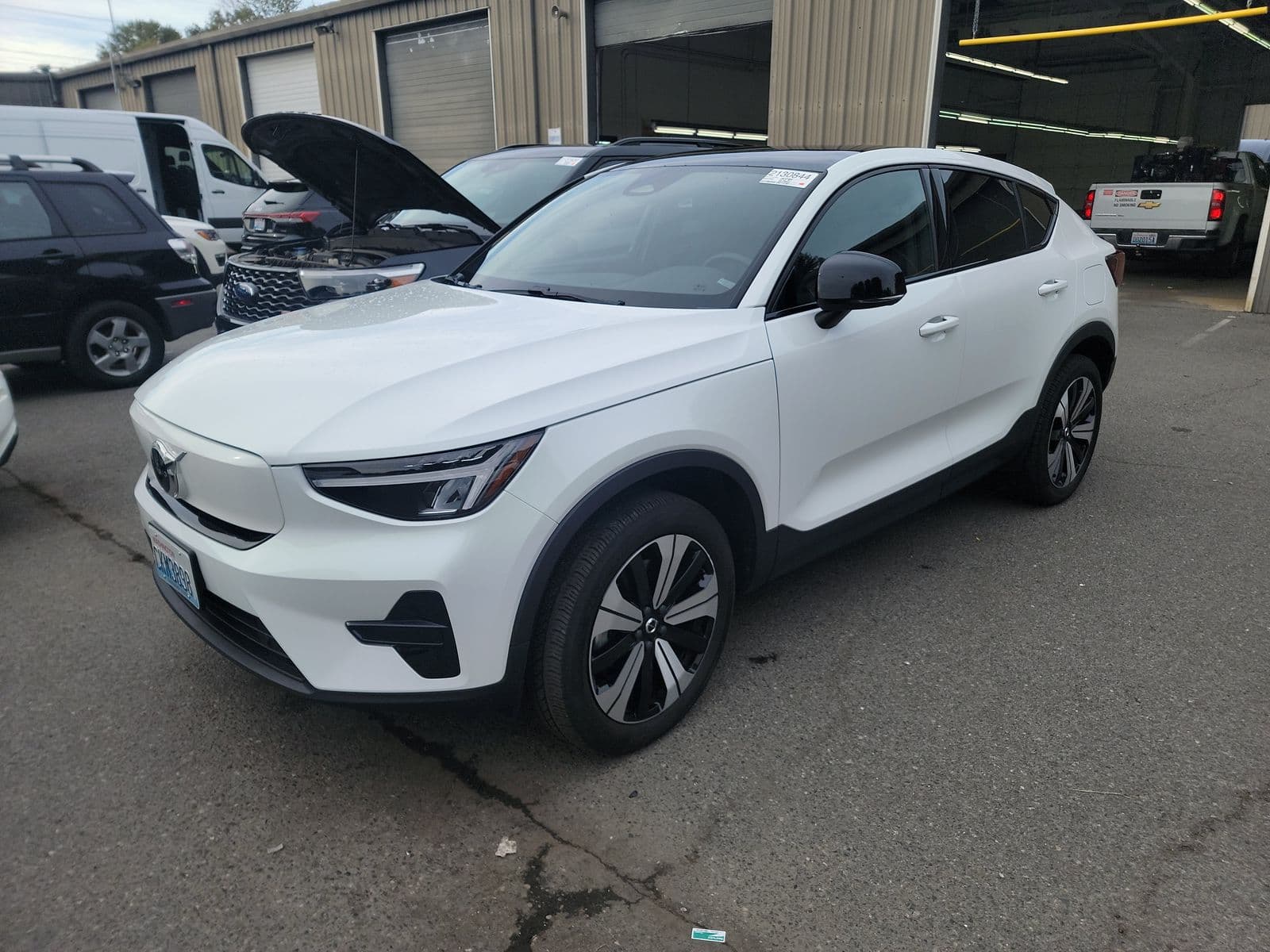 2023 VOLVO C40 RECHARGE Core