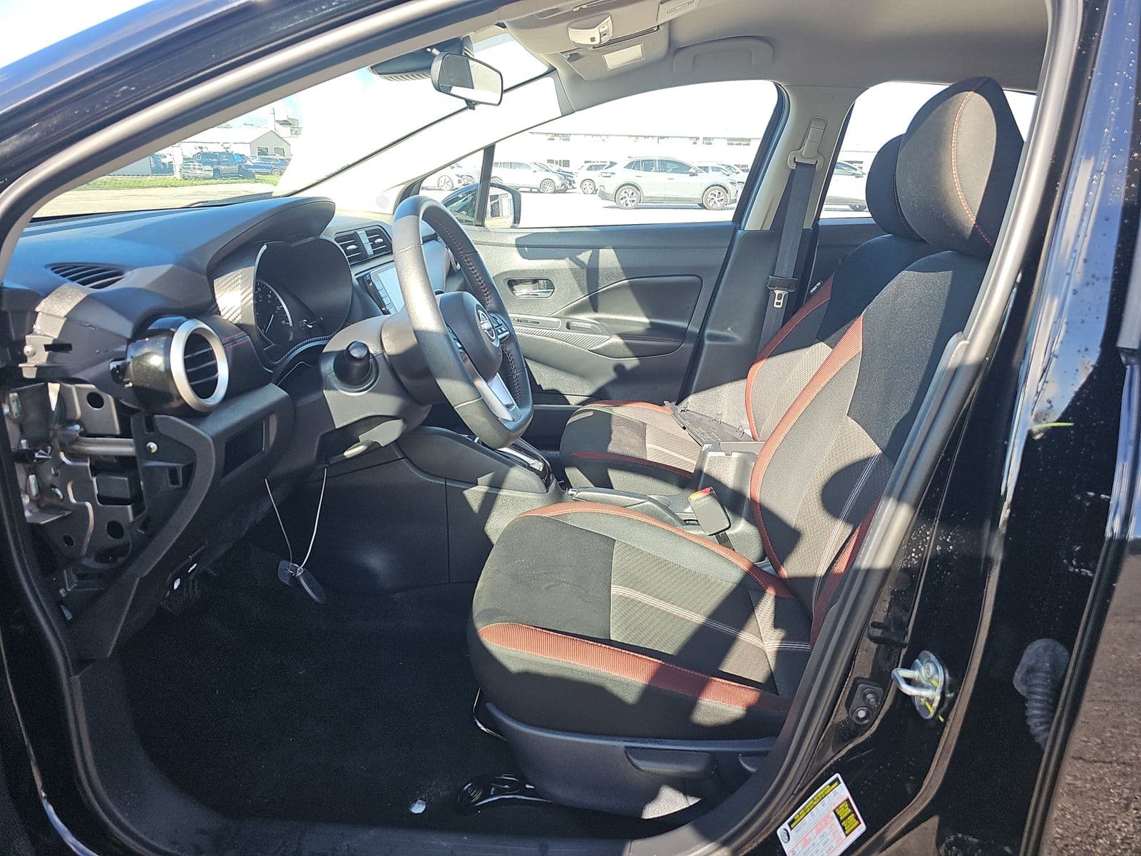 2024 NISSAN VERSA SR 1