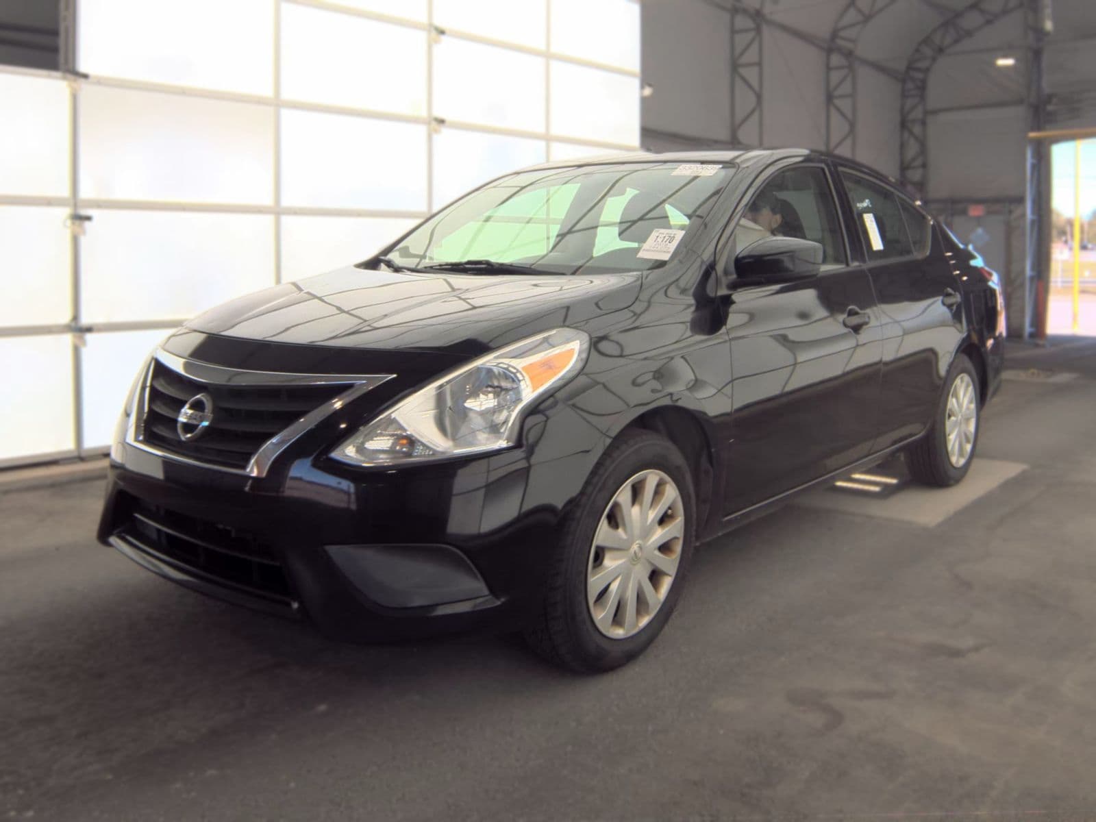 2019 NISSAN VERSA 1.6 S Plus 1