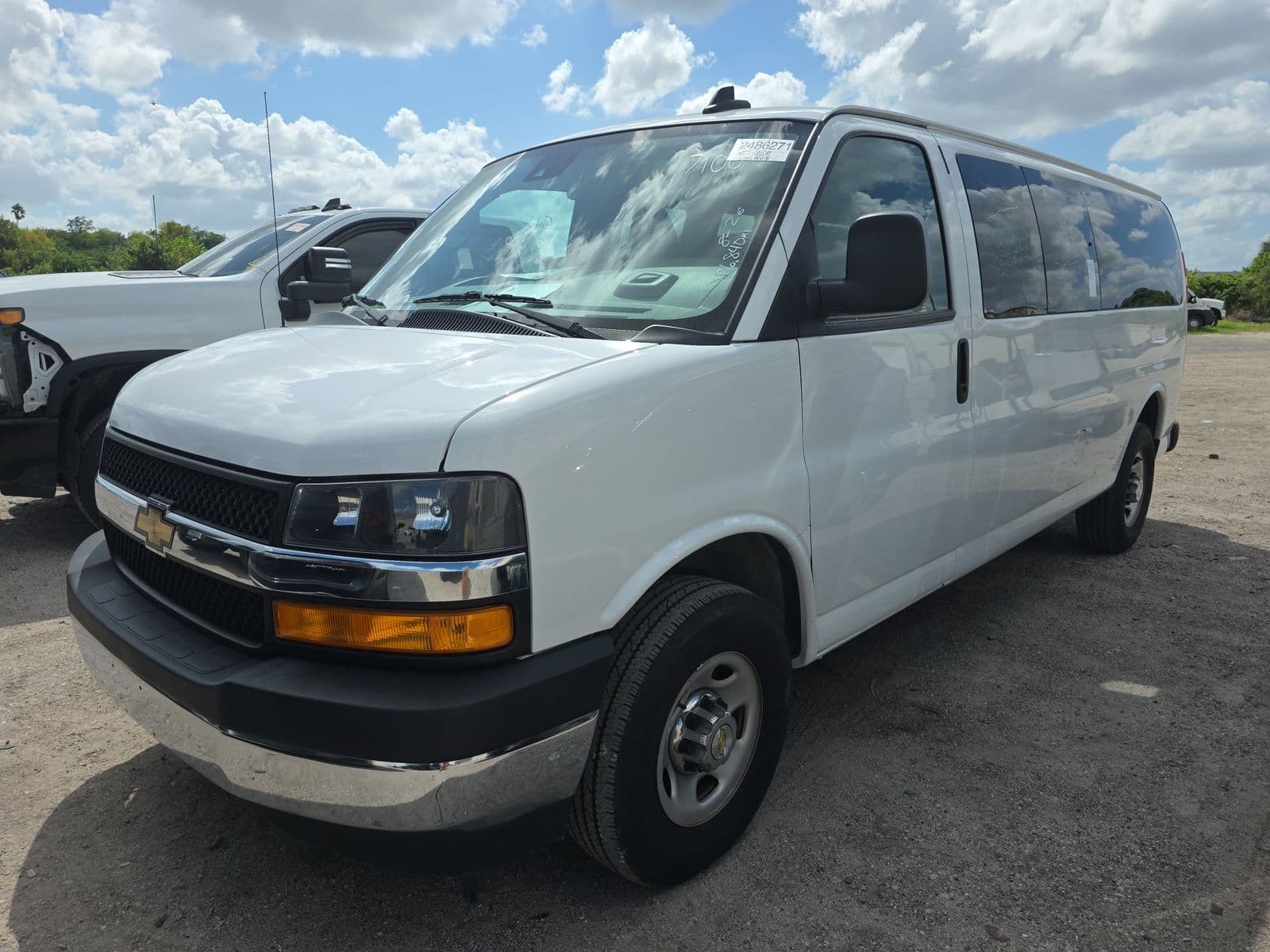 2024 CHEVROLET EXPRESS 3500 LT