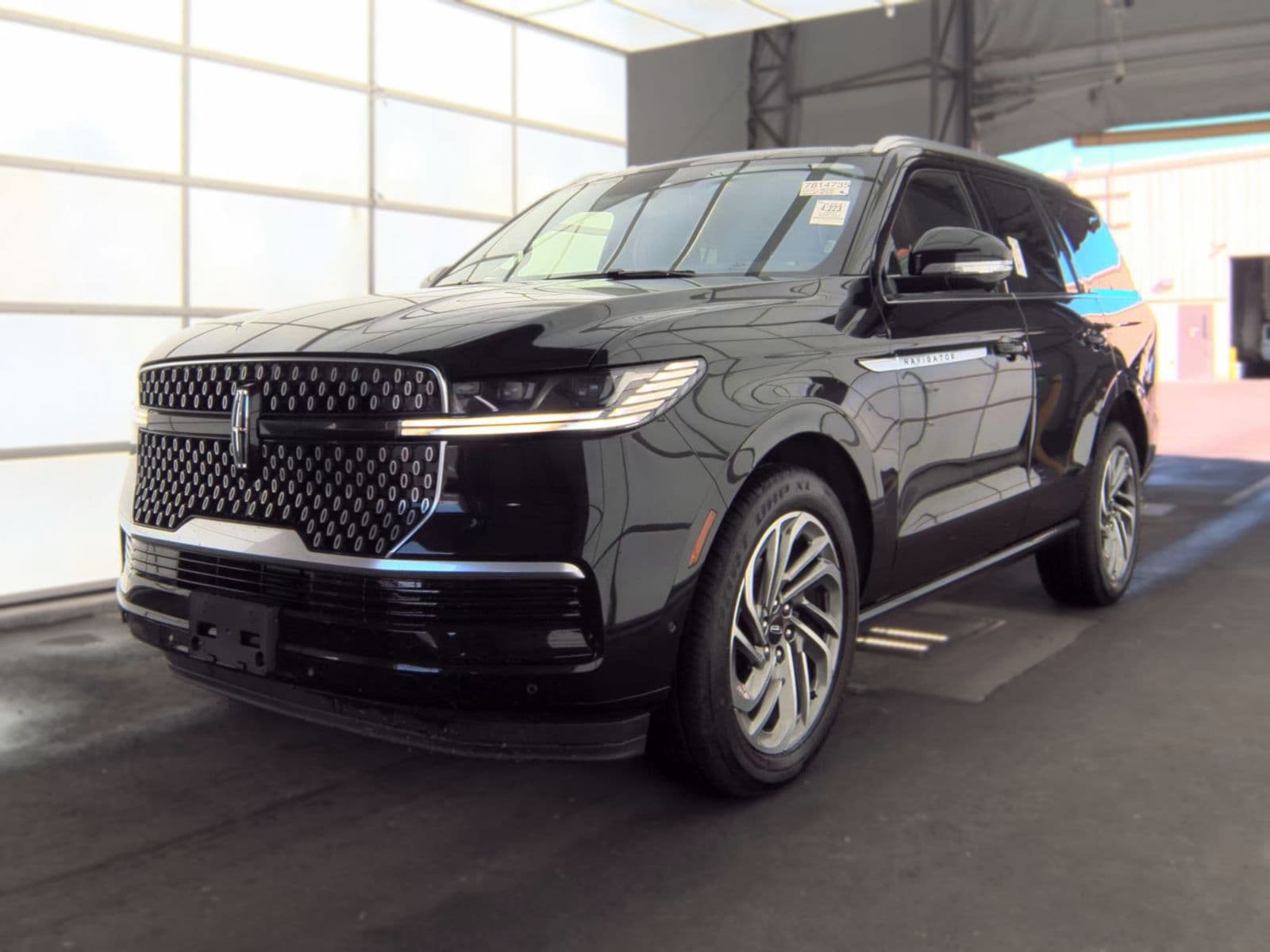 2025 LINCOLN NAVIGATOR Reserve