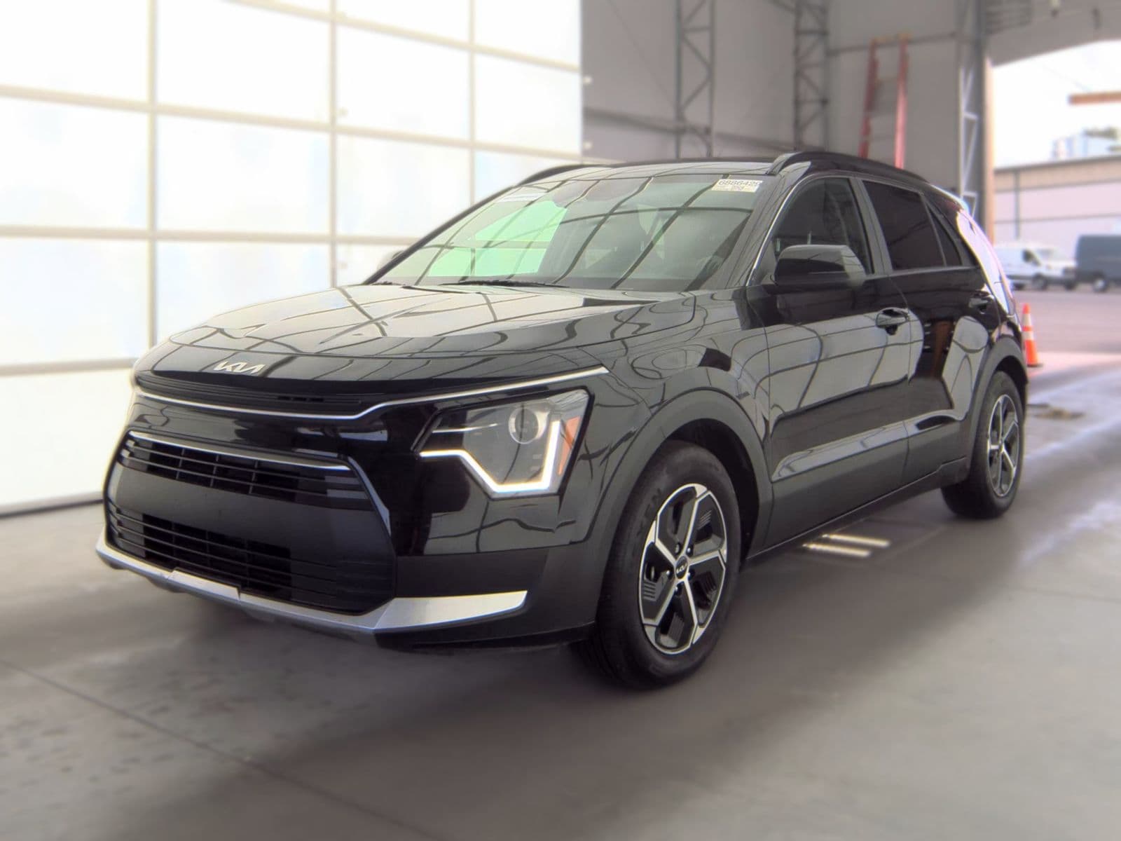 2025 KIA NIRO LX 1