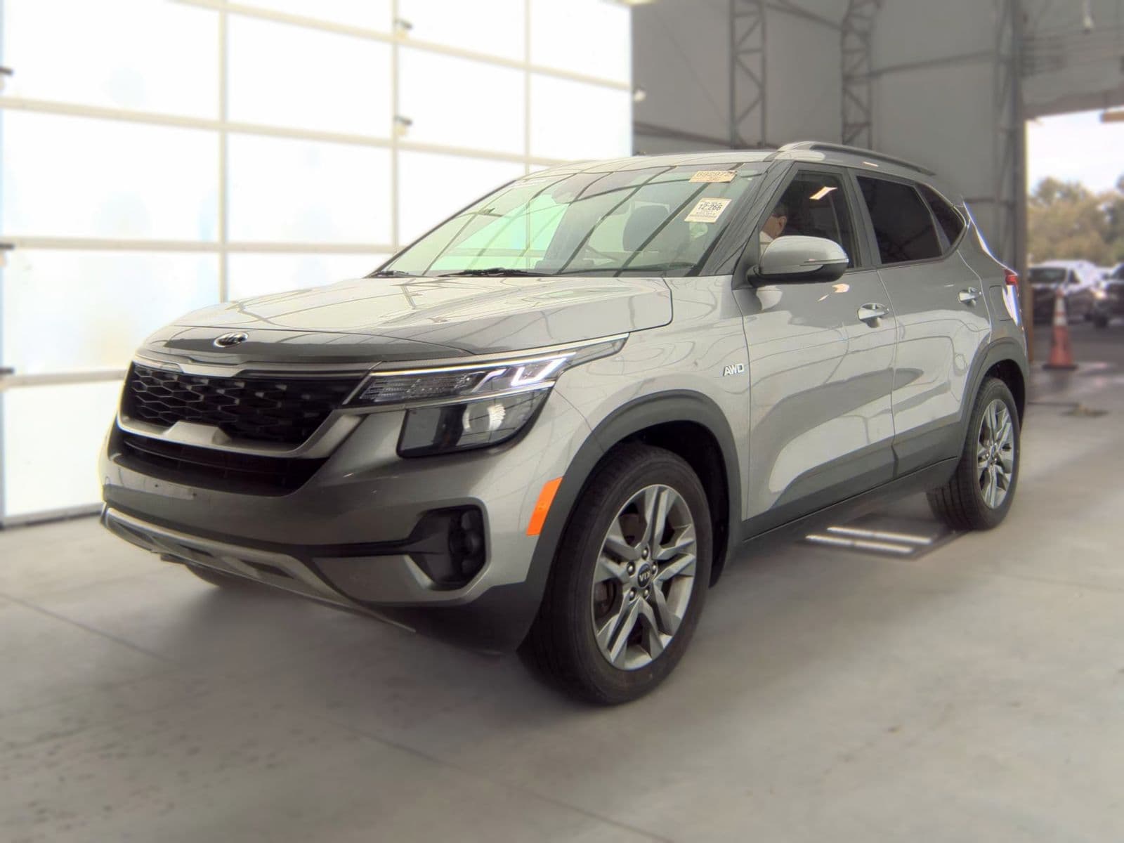 2021 KIA SELTOS S 1
