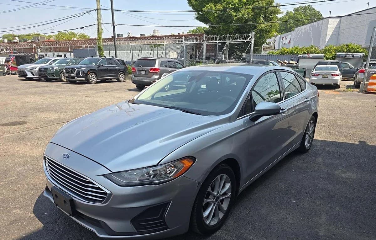 2020 FORD FUSION SE 1