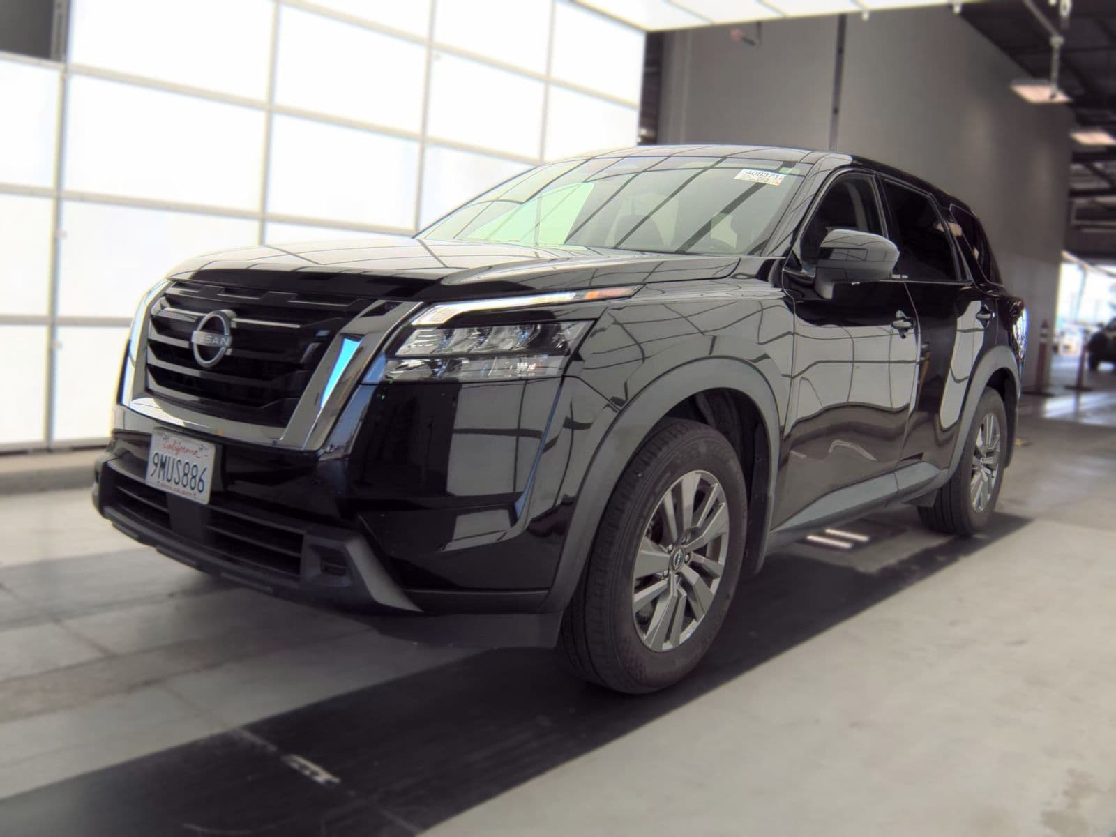 2024 NISSAN PATHFINDER S