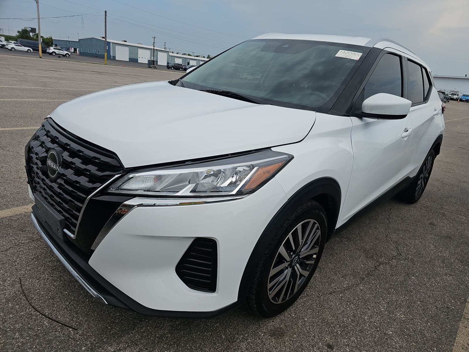 2024 NISSAN KICKS SV