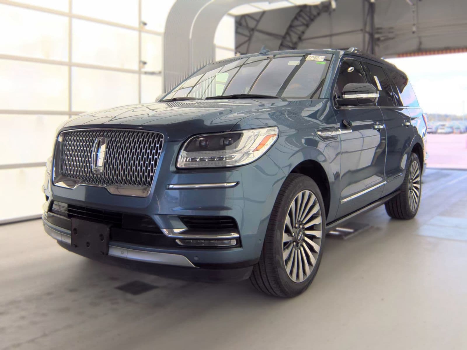 2019 LINCOLN NAVIGATOR Reserve