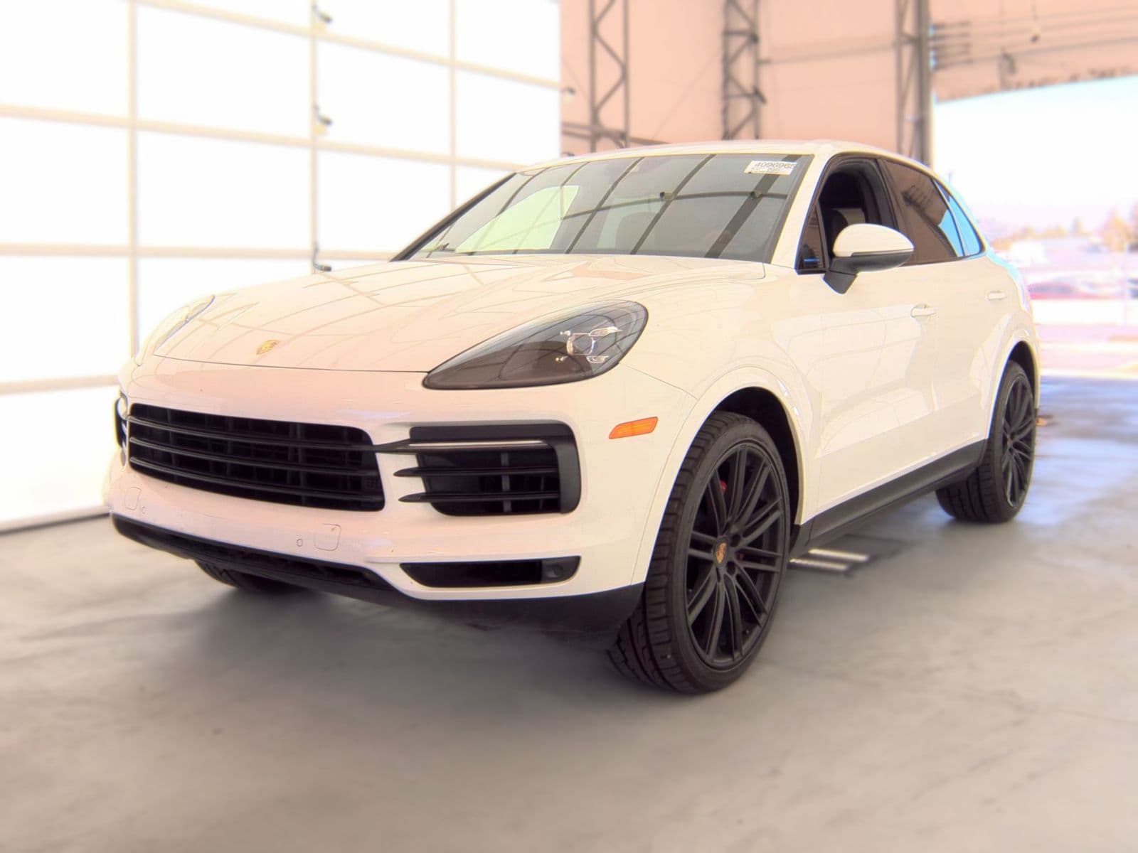 2019 PORSCHE CAYENNE Base