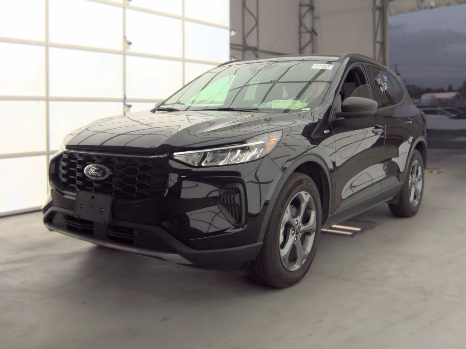 2025 FORD ESCAPE ST-Line 1