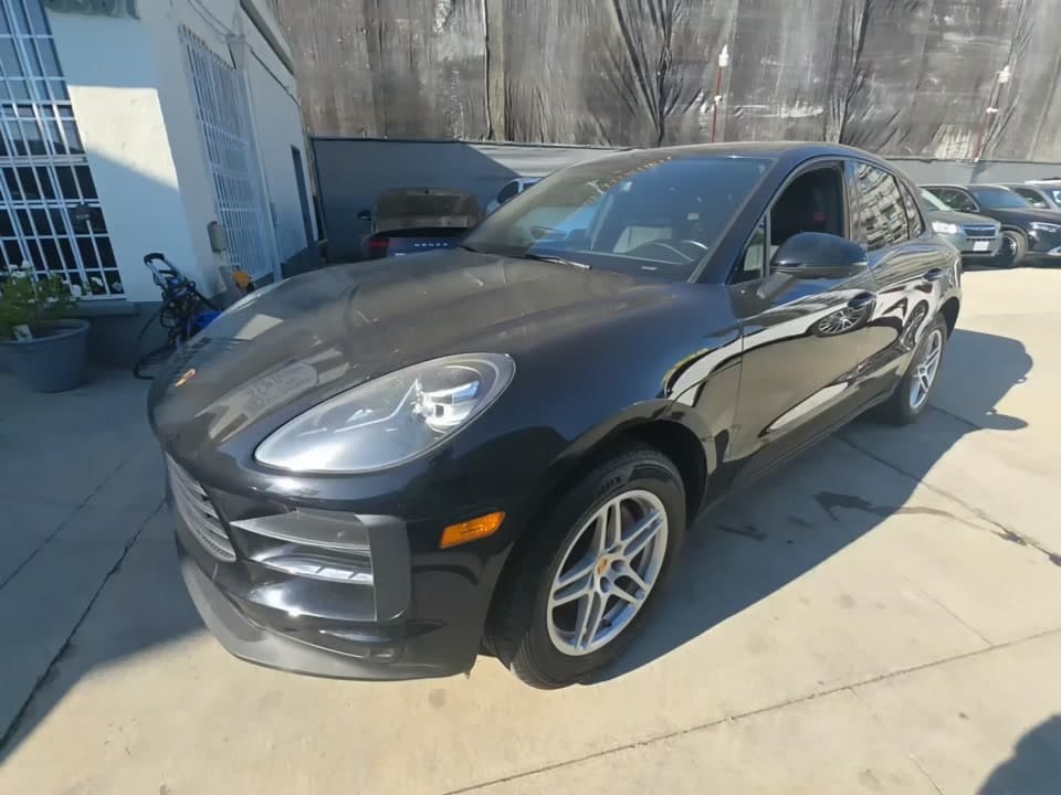 2019 PORSCHE MACAN Base