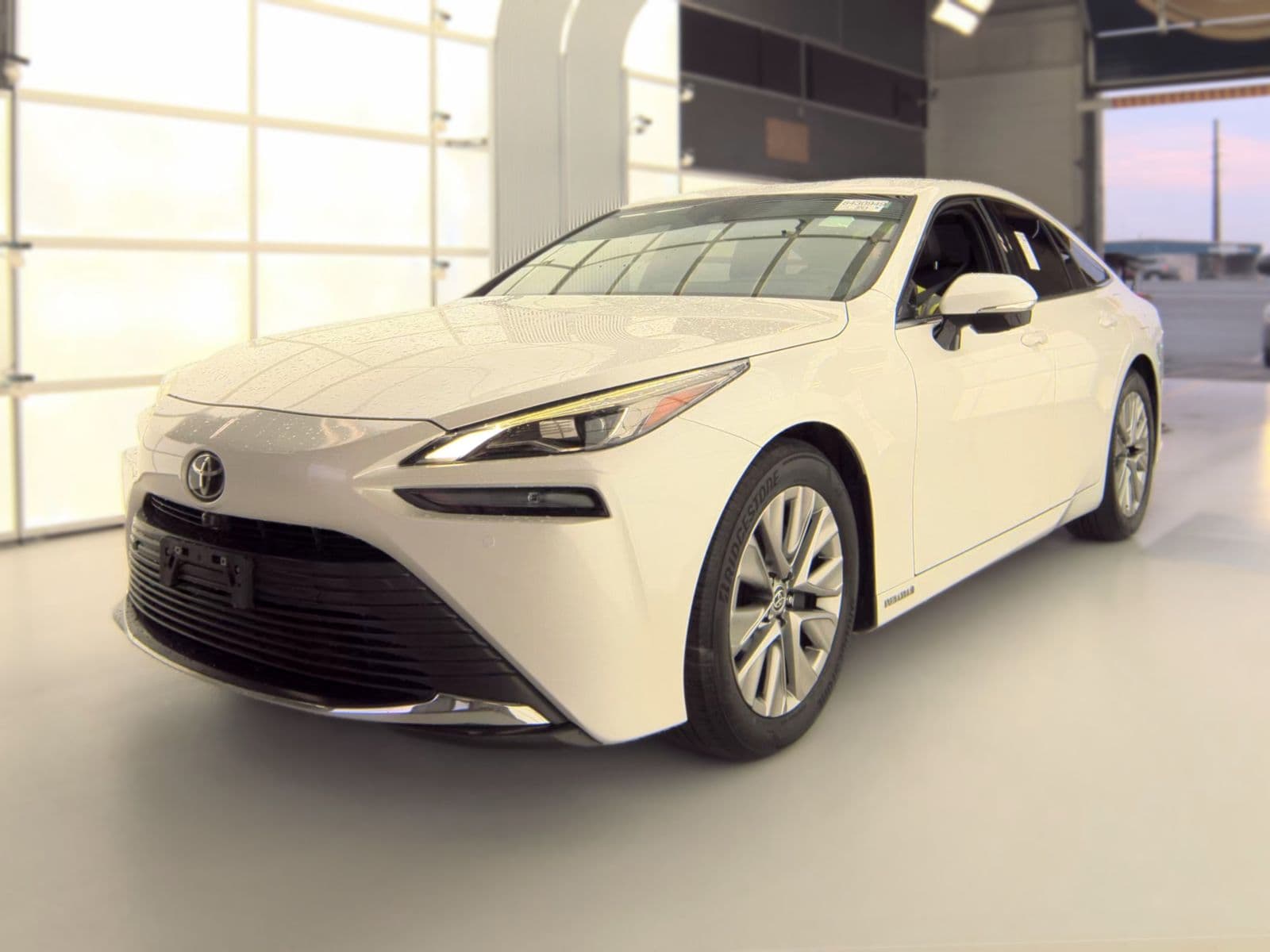 2023 TOYOTA MIRAI XLE