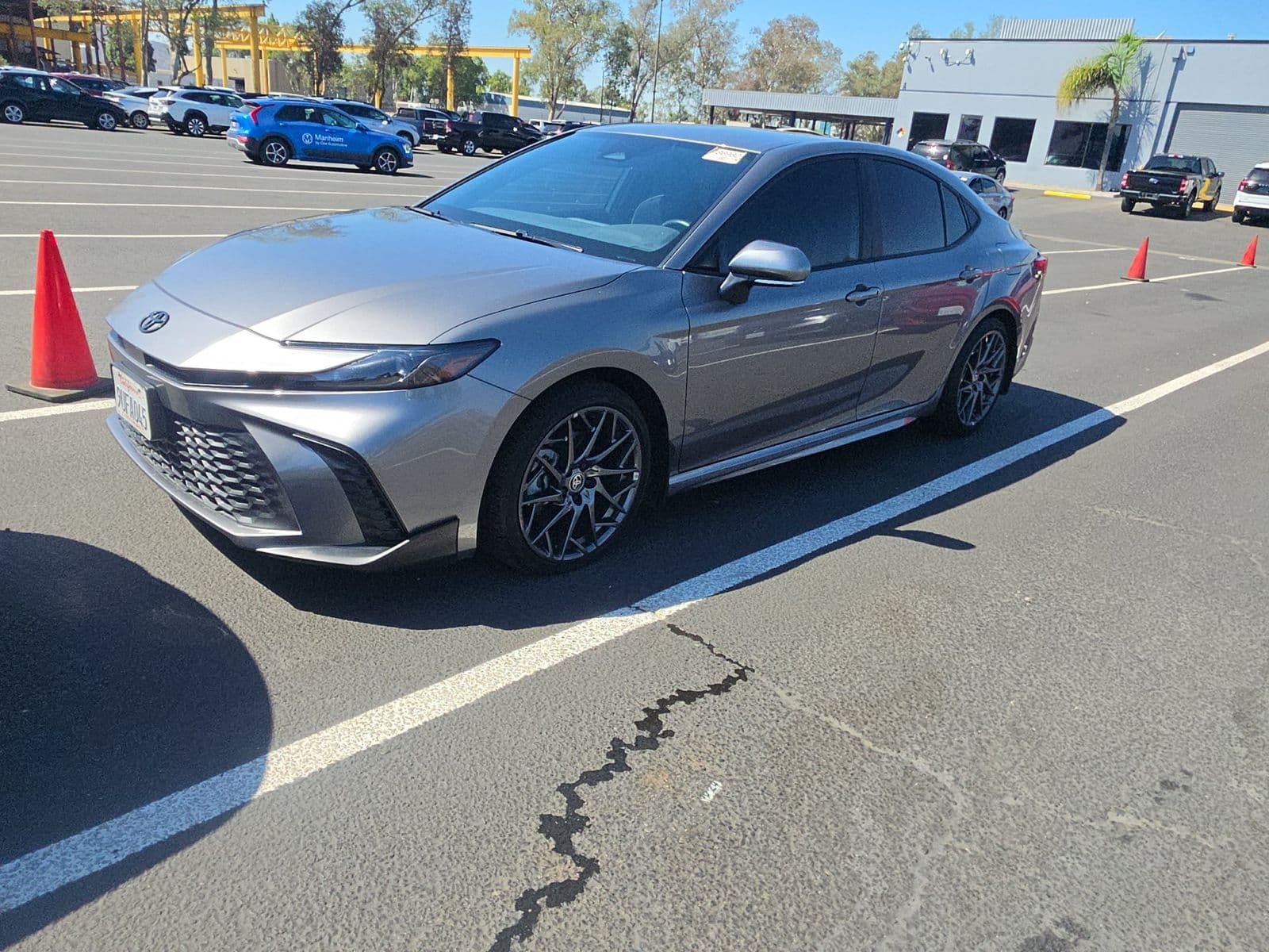 2025 TOYOTA CAMRY SE