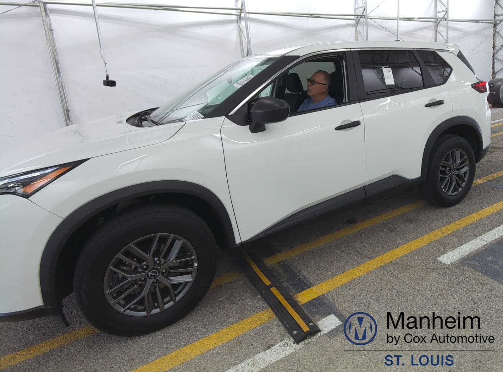 2024 NISSAN ROGUE S 1