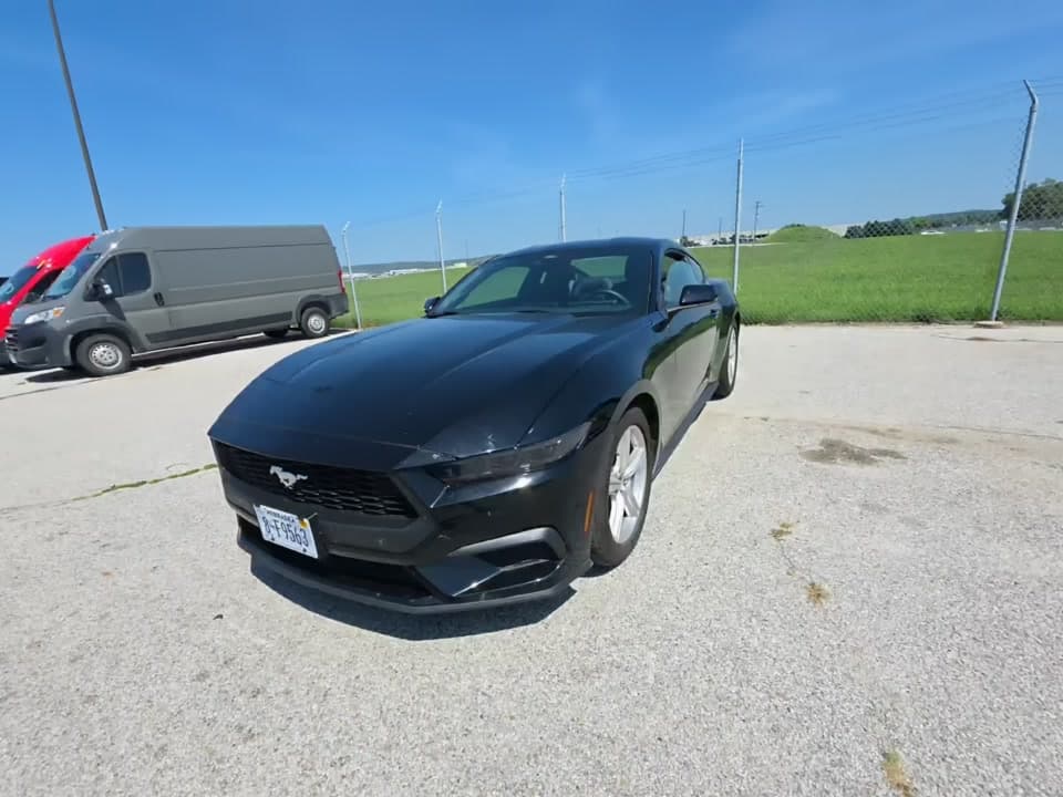 2026 FORD MUSTANG ECOBOOST Premium