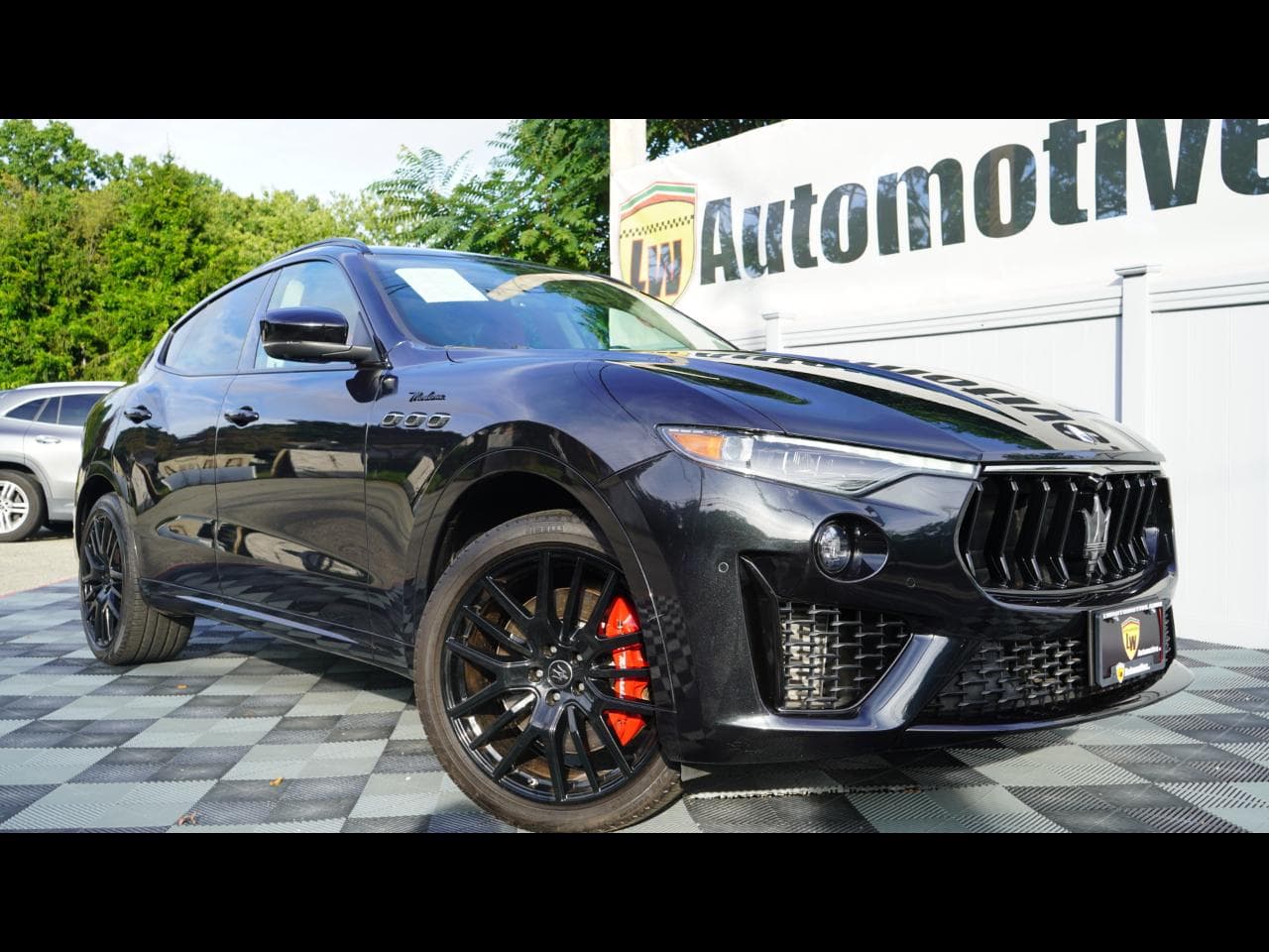 2023 MASERATI LEVANTE Modena