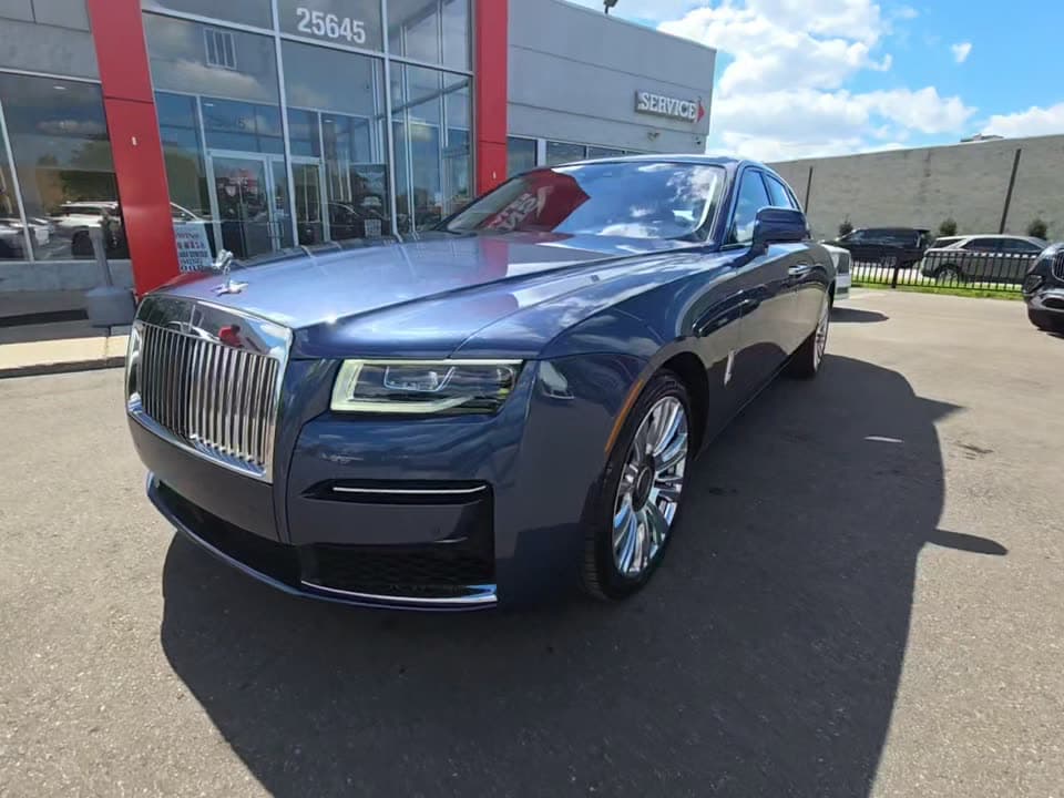 2021 ROLLS-ROYCE GHOST Base
