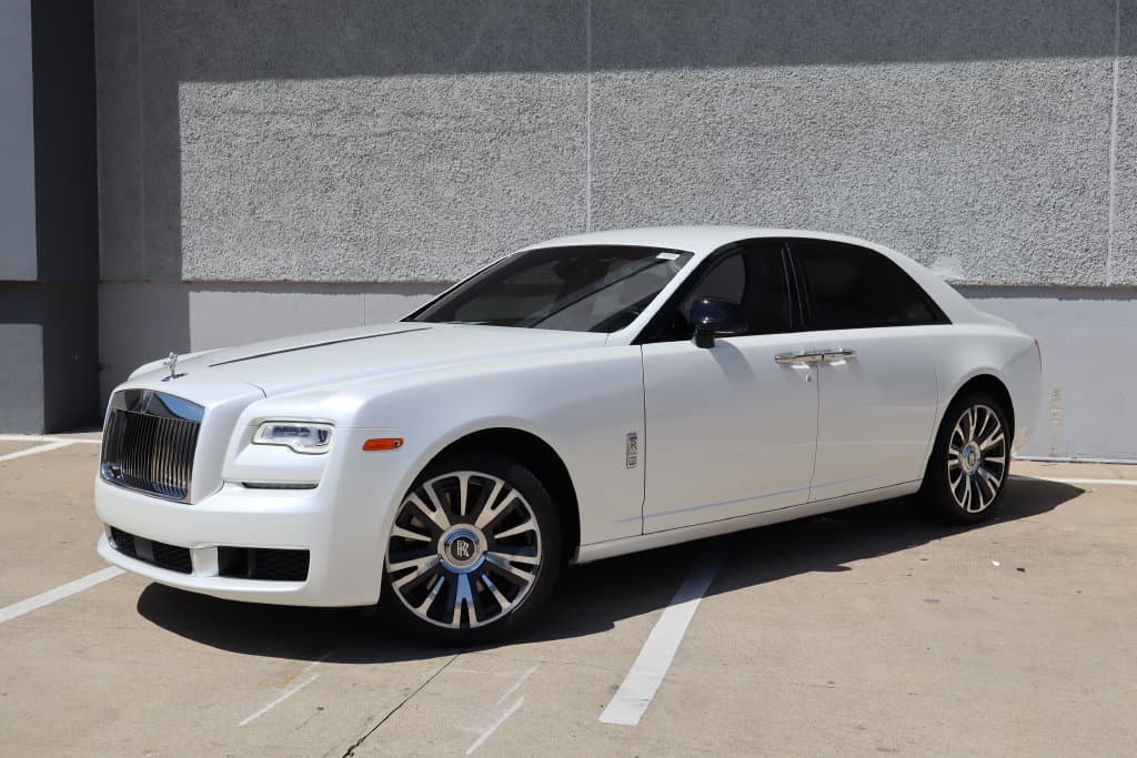 2019 ROLLS-ROYCE GHOST Base