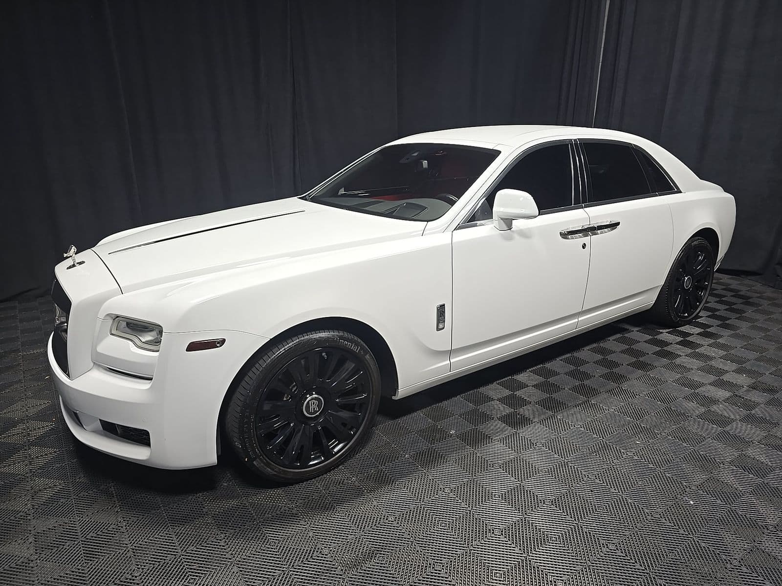 2019 ROLLS-ROYCE GHOST Base