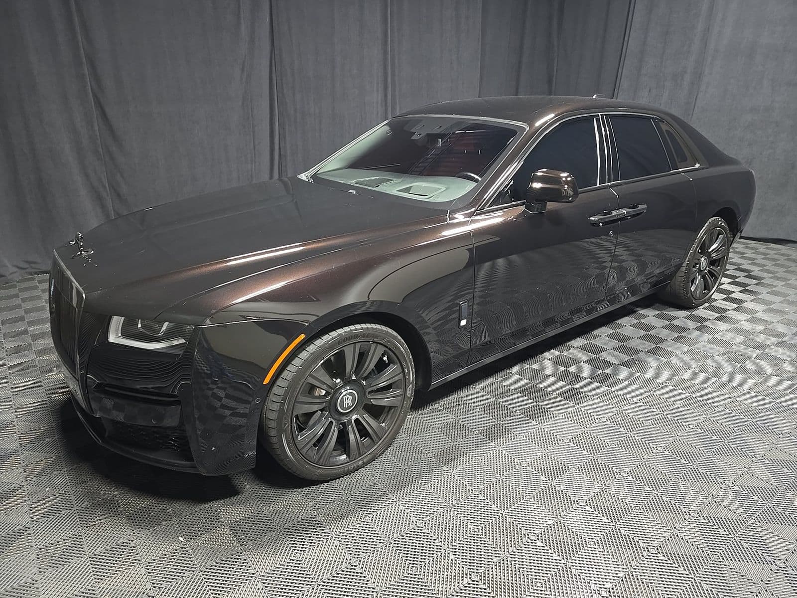 2021 ROLLS-ROYCE GHOST Base