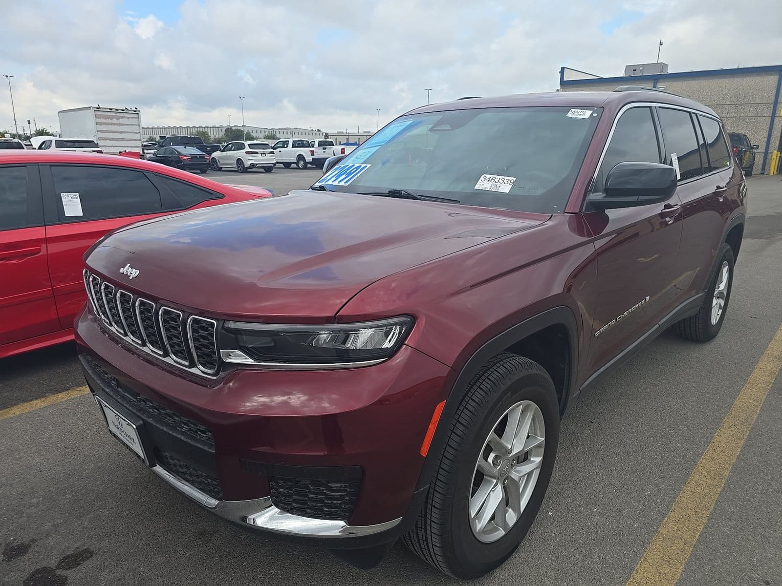 2024 JEEP GRAND CHEROKEE L Laredo