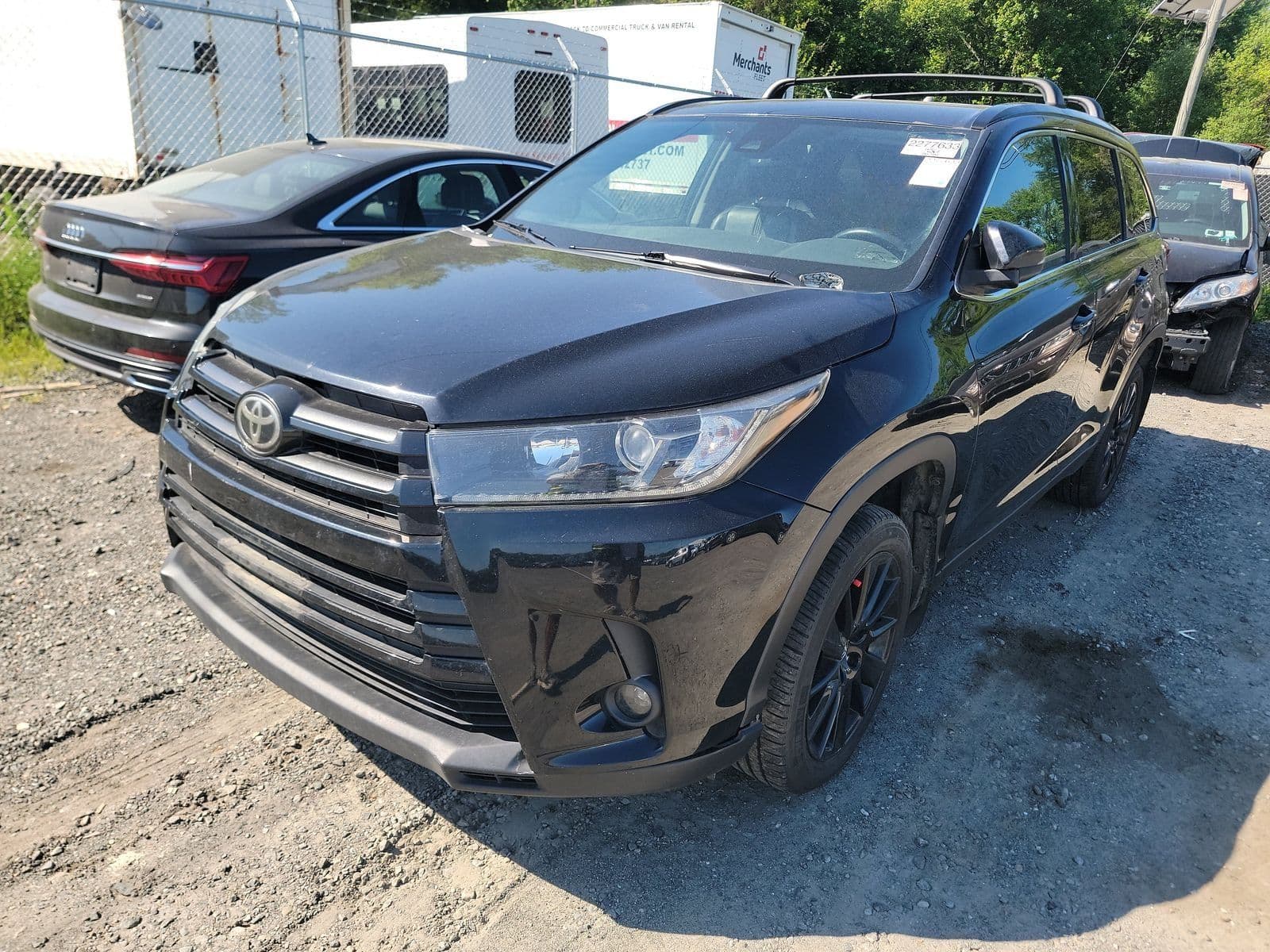2019 TOYOTA HIGHLANDER SE 1