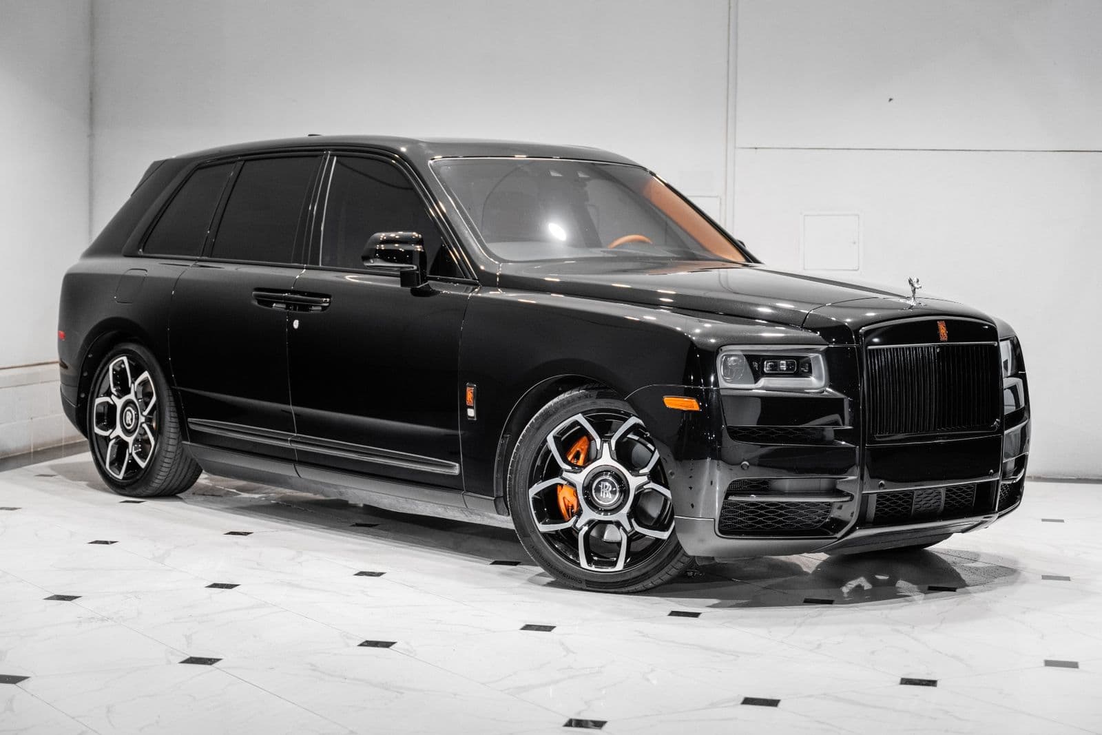 2020 ROLLS-ROYCE CULLINAN Base