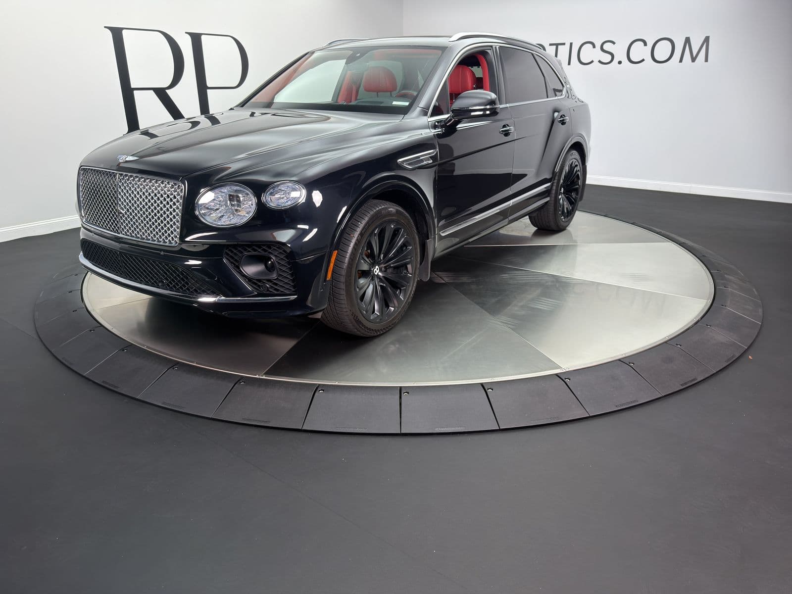 2021 BENTLEY BENTAYGA V8